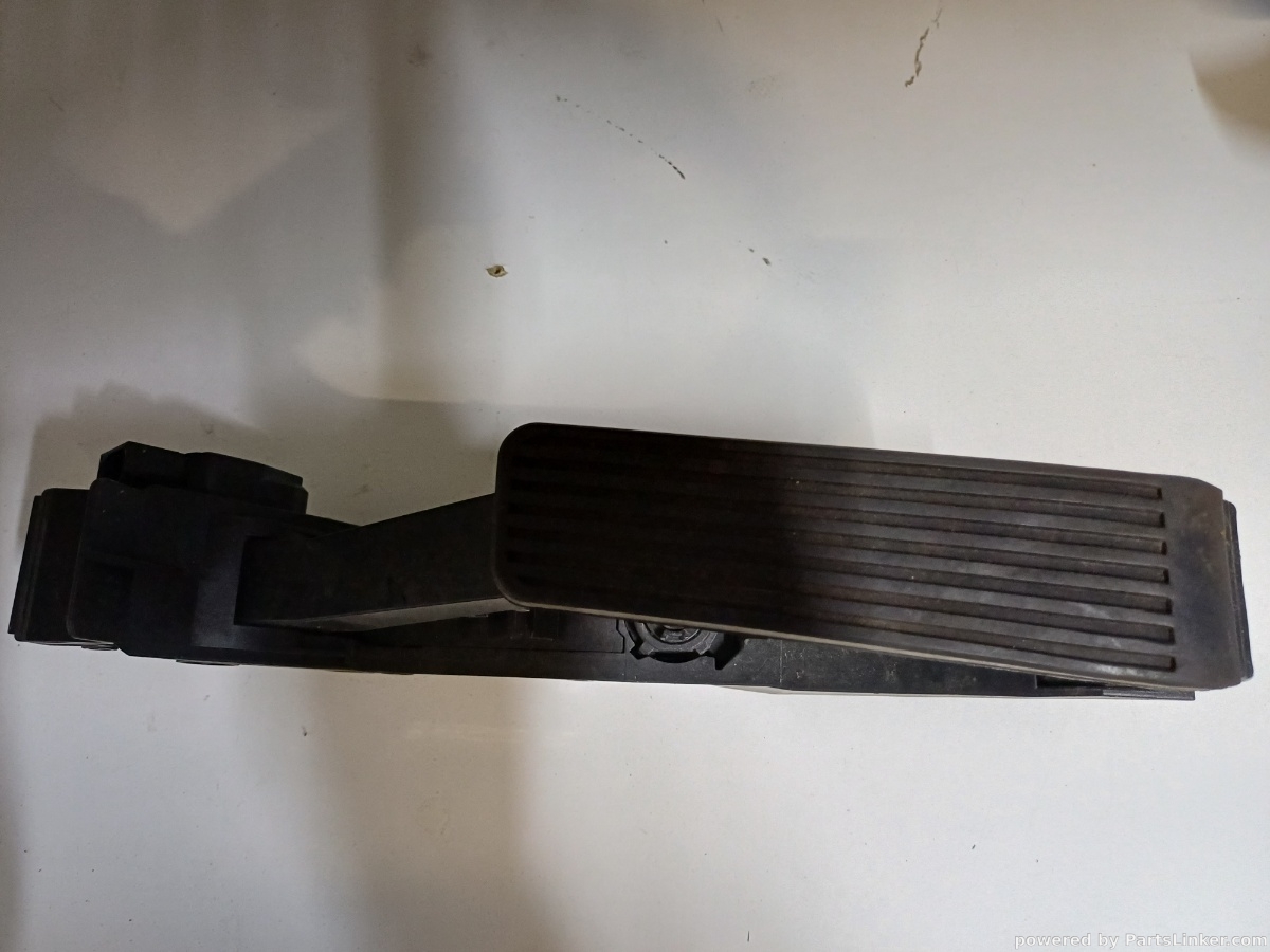 Pedala acceleratie MERCEDES-BENZ S-CLASS II (W221, C215) [ 2005 - 2013 ] OEM A2203000104