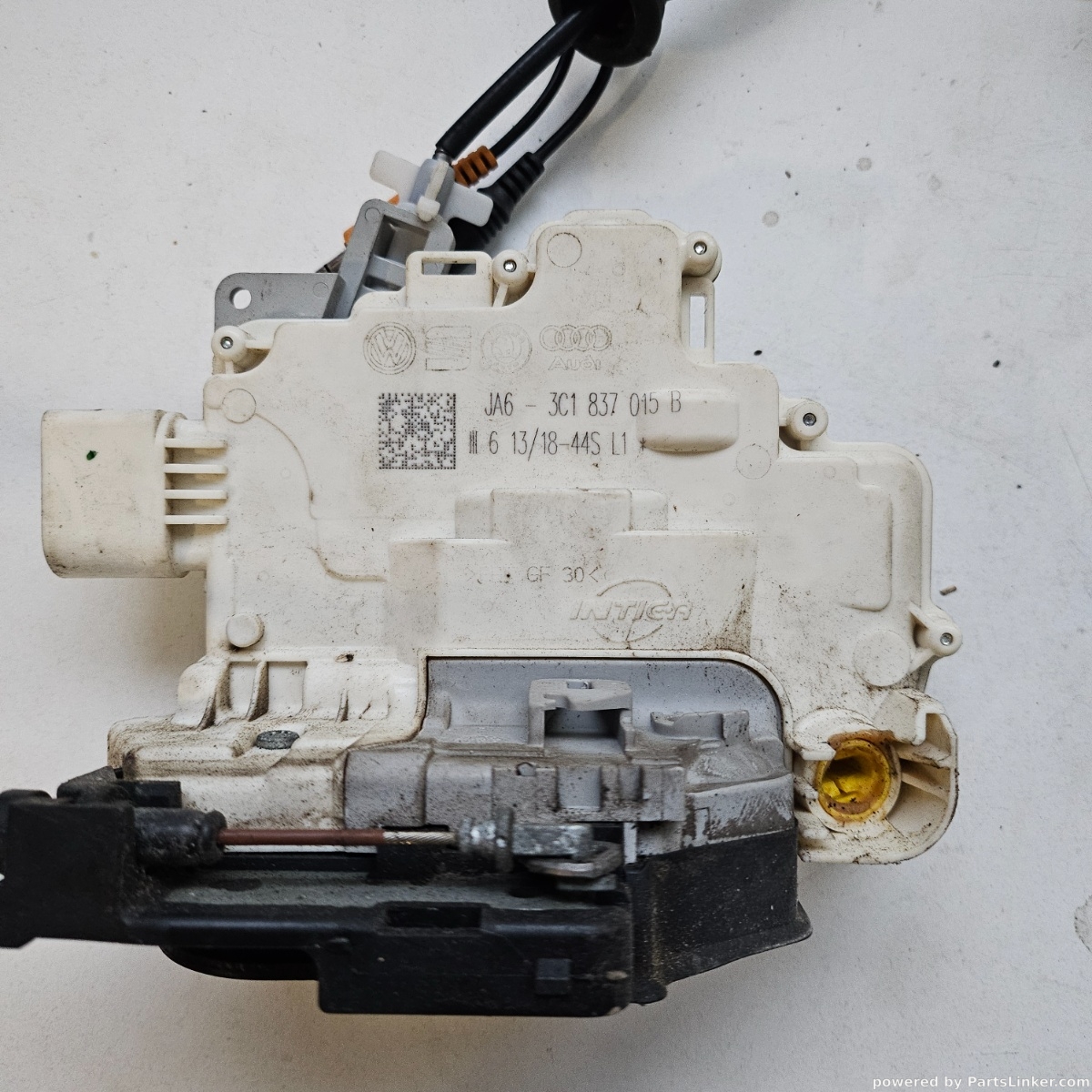 Broasca usa stanga fata VOLKSWAGEN PASSAT Variant (3C5) [ 2005 - 2011 ]