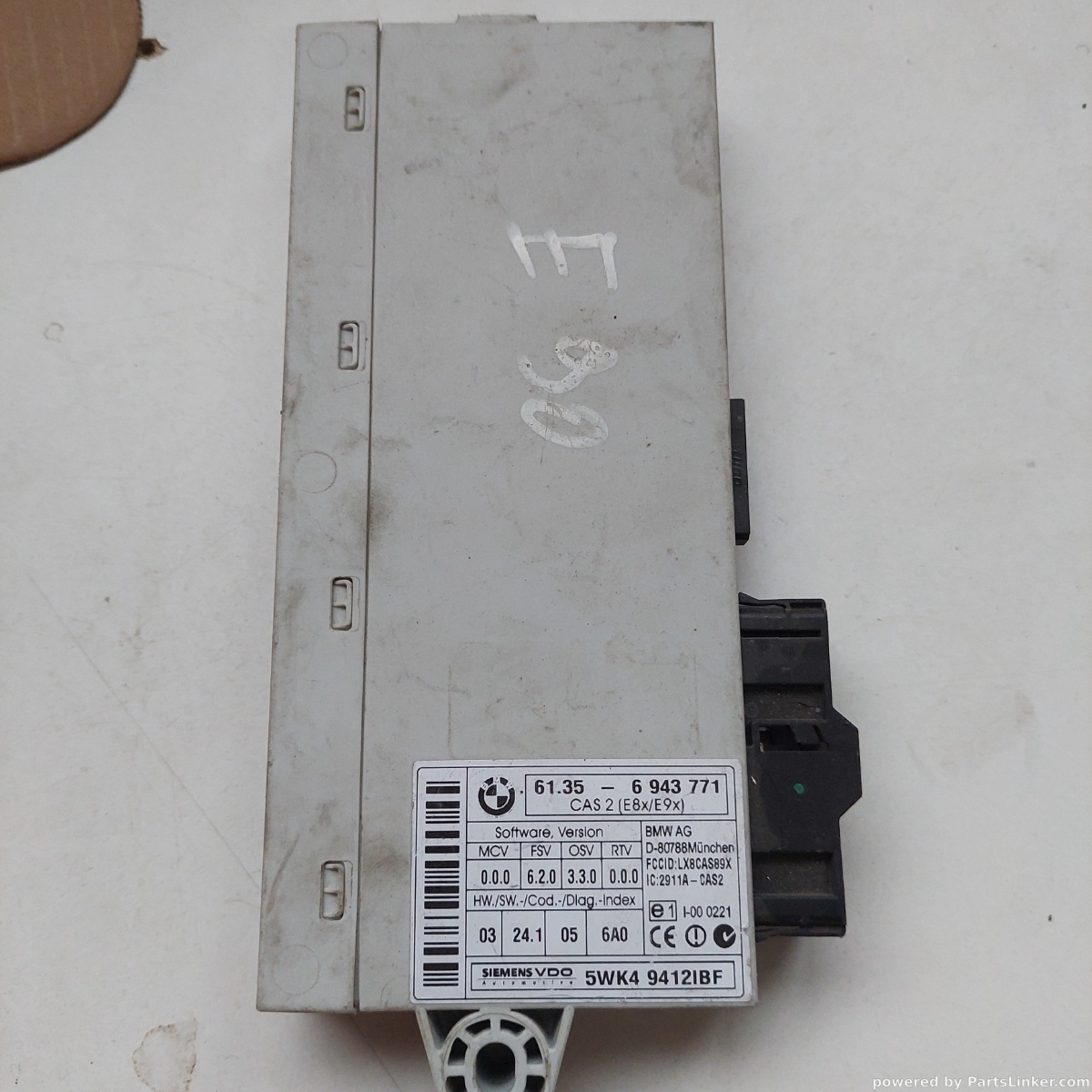 ECU modul/unitate de control motor BMW 3 V E90 2004 - 2012 6943771