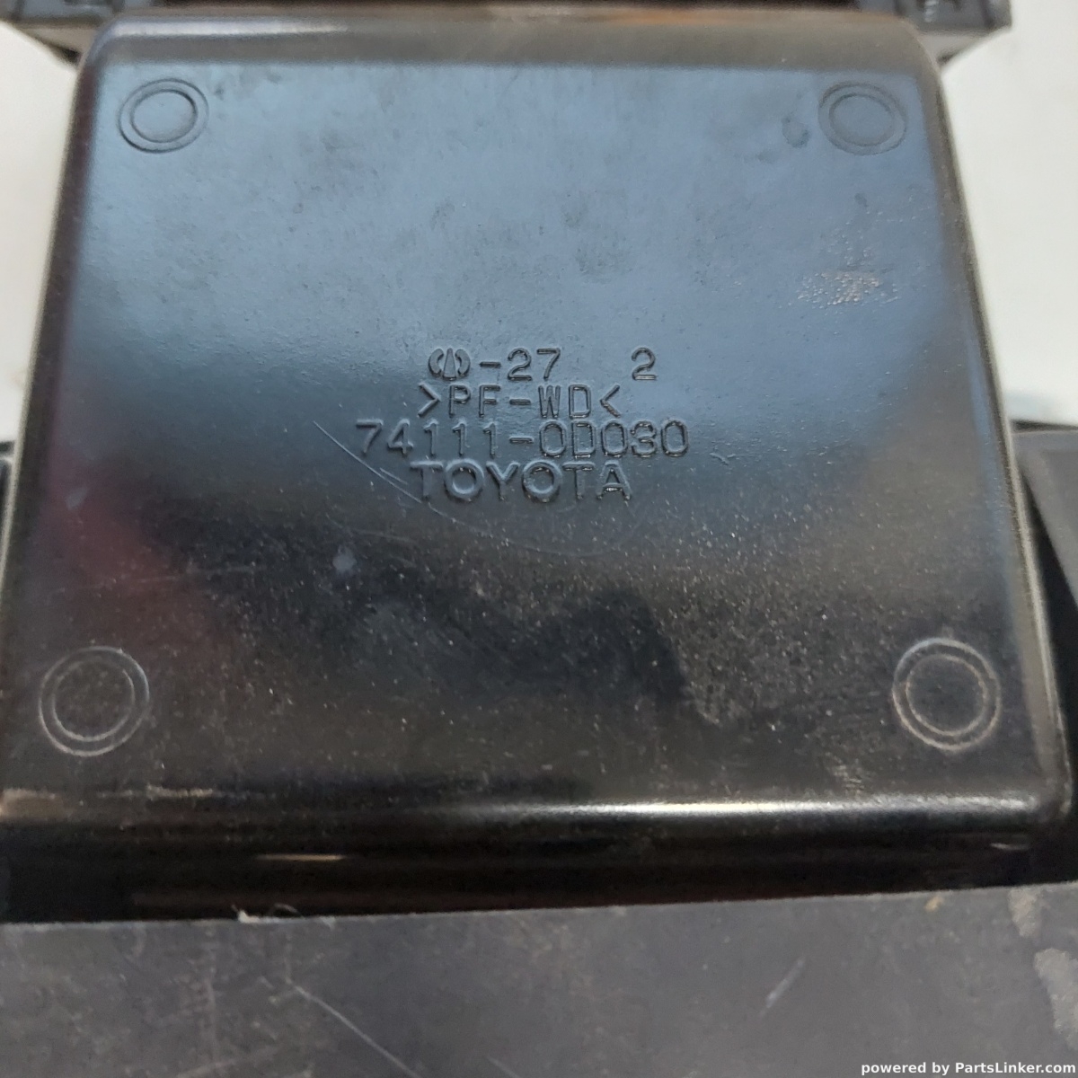 Scrumiera TOYOTA HILUX VII Pickup (_N1_, _N2_, _N3_) [ 2004 - > ] OEM 741110d030