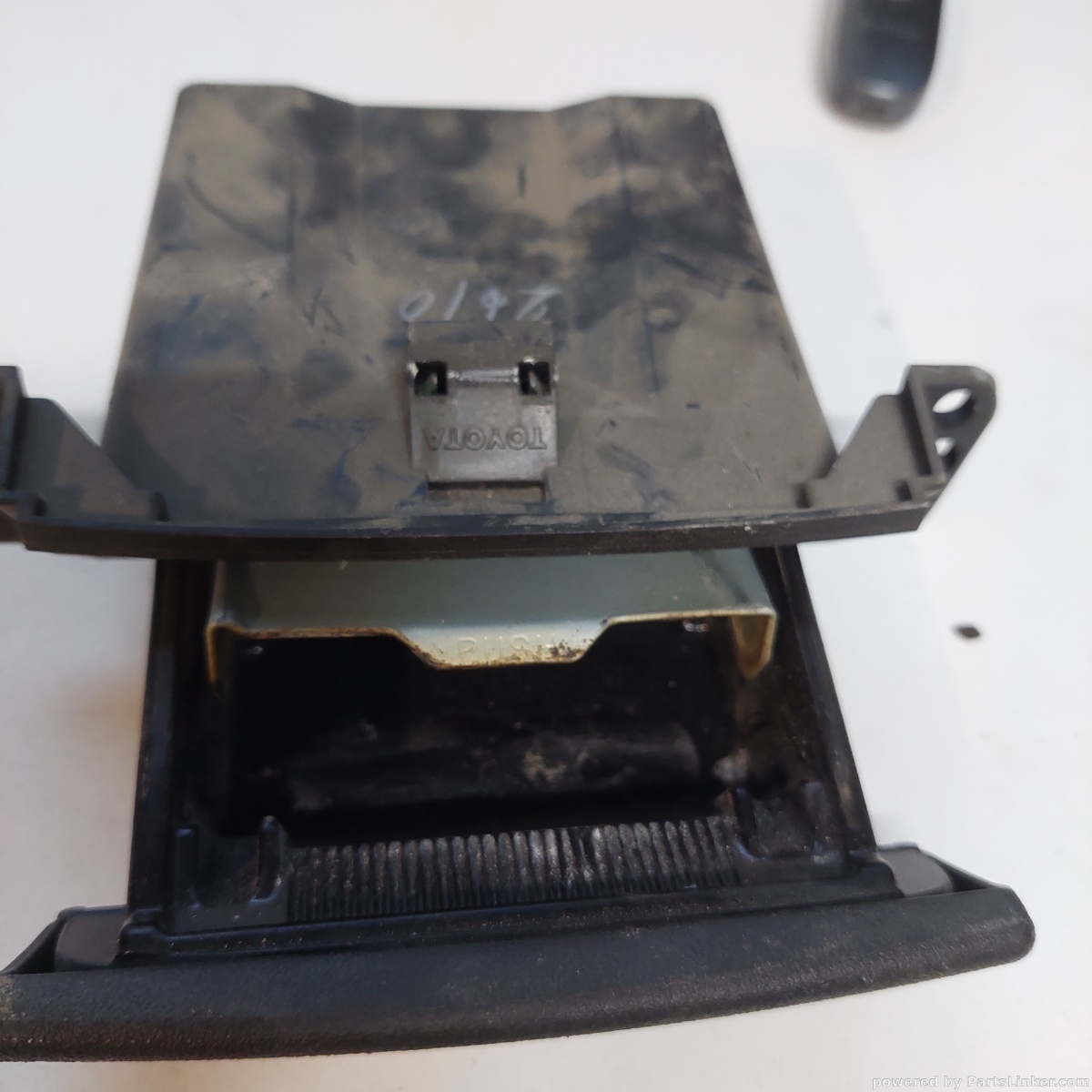 Scrumiera TOYOTA HILUX VII Pickup (_N1_, _N2_, _N3_) [ 2004 - > ] OEM 741110d030 – foto 2