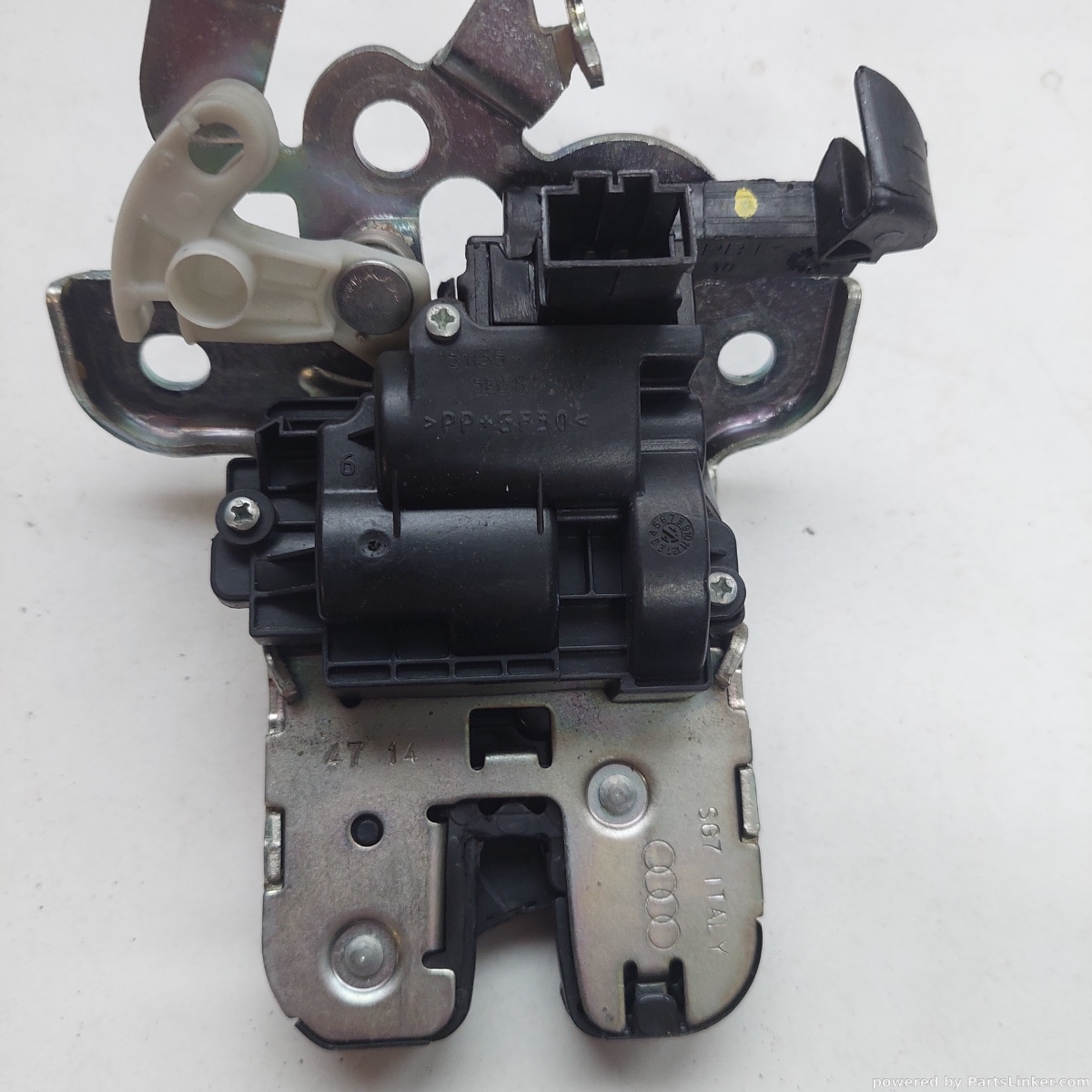 Broasca haion SKODA RAPID II (NH3) [ 2012 - > ] OEM 5e0827505