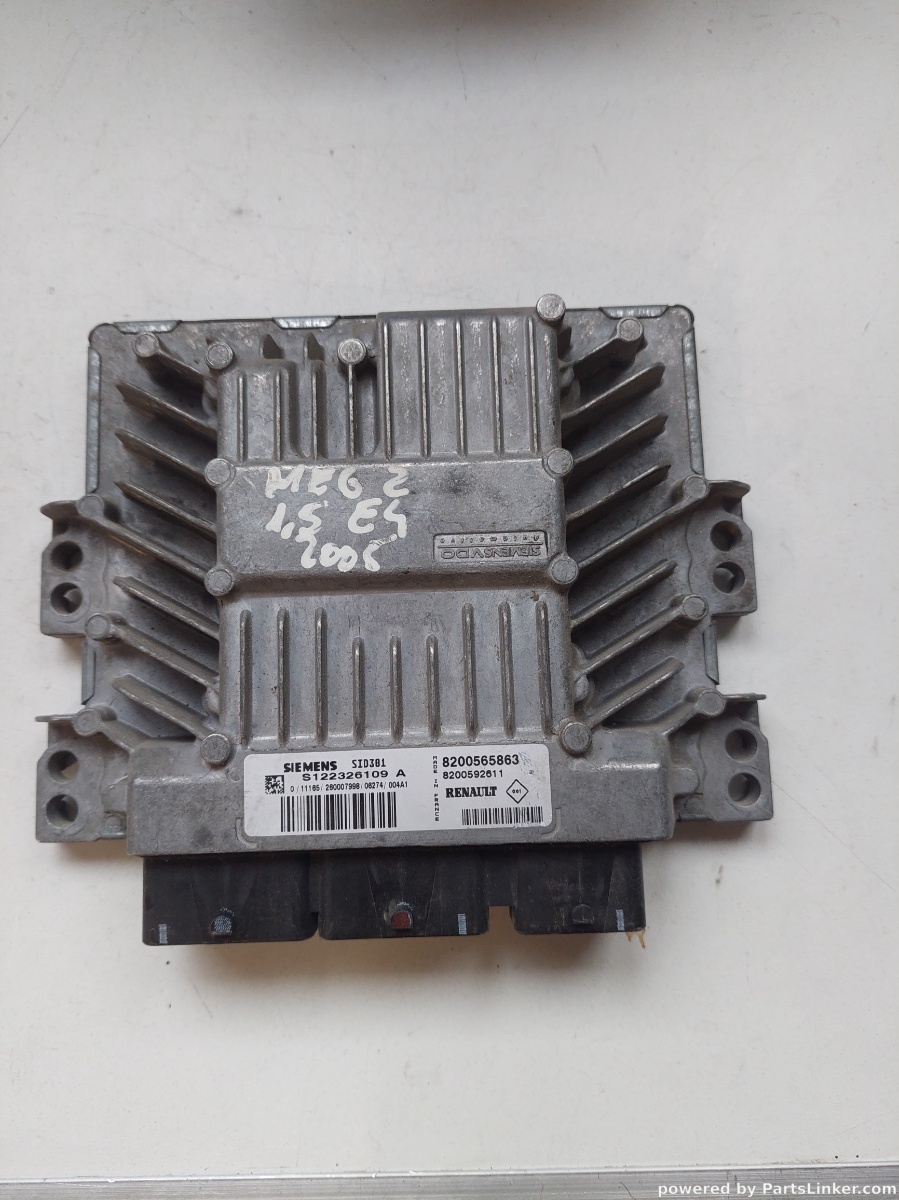 Calculator motor RENAULT MEGANE II Saloon (LM0/1_) [ 2003 - > ] OEM 8200565863