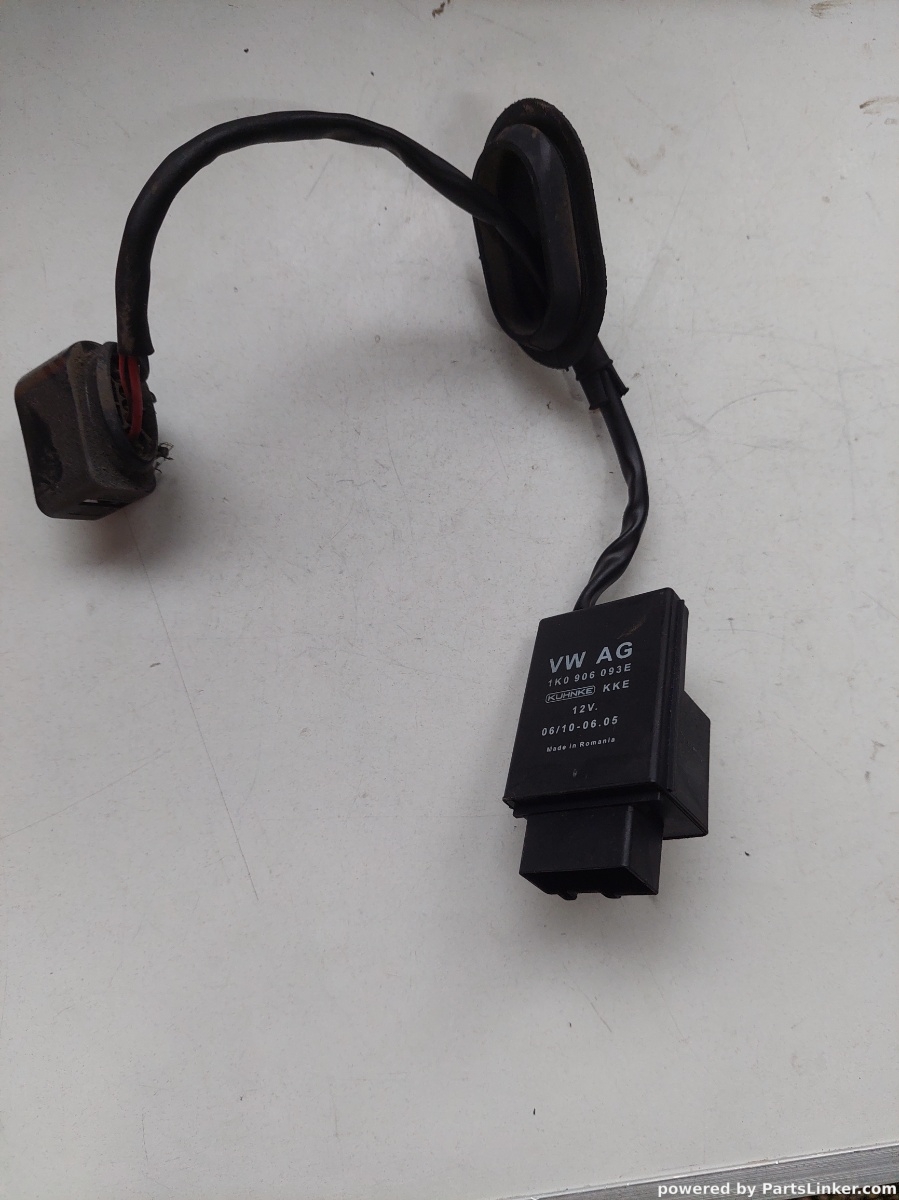 Releu pompa combustibil VOLKSWAGEN PASSAT Variant (3C5) [ 2005 - 2011 ] OEM 1k0906093e