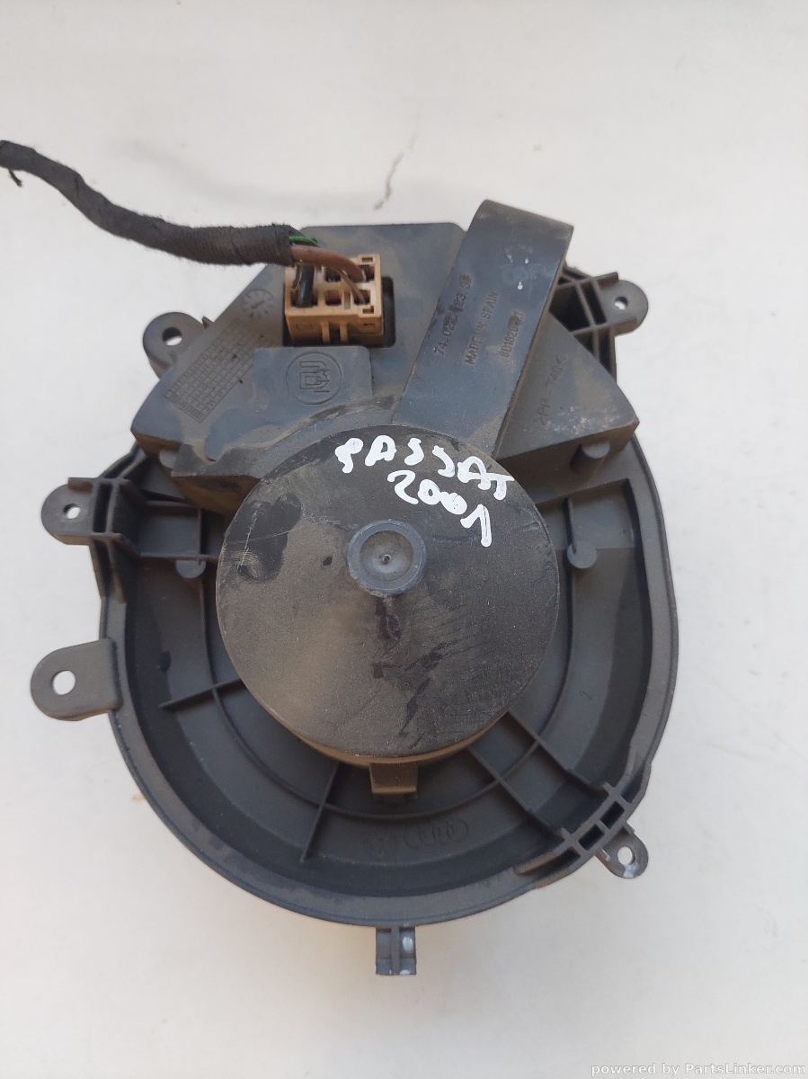 Aeroterma VOLKSWAGEN PASSAT Estate (3B5) [ 1997 - 2001 ] OEM 740221233f