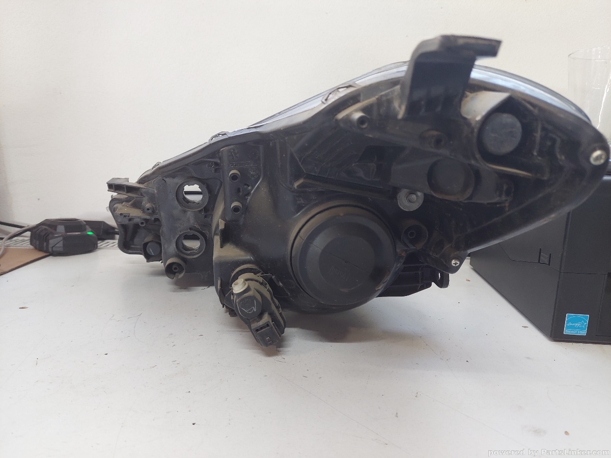 Far dreapta fata TOYOTA YARIS (DL2S_) [ 2015 - > ] OEM 8999i8877w – foto 2