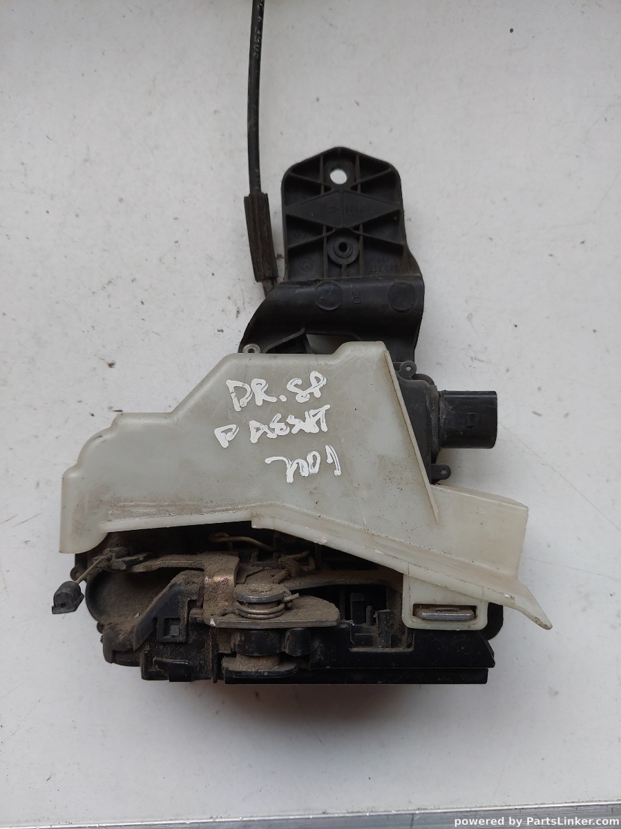 Broasca usa dreapta spate VOLKSWAGEN PASSAT (3B2) [ 1996 - 2001 ] OEM 117626