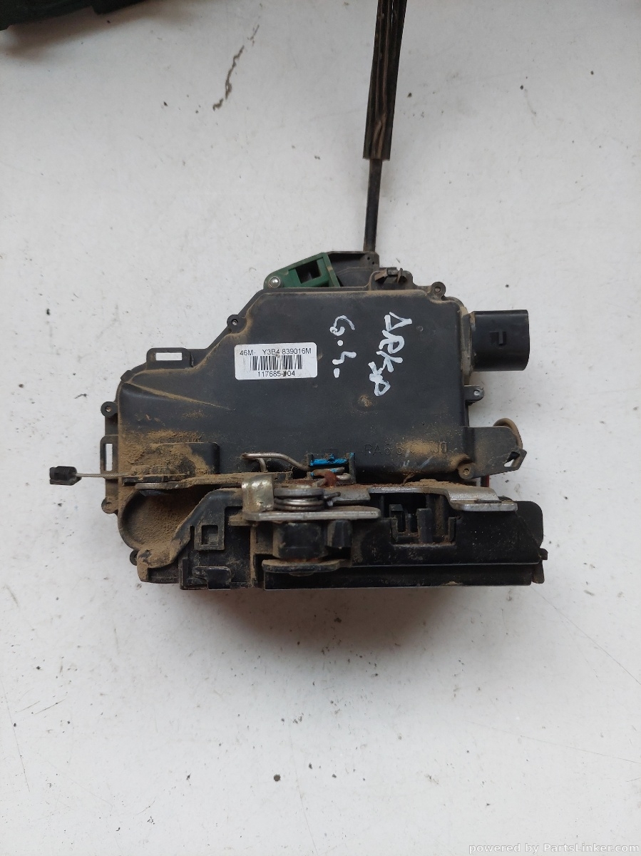 Broasca usa dreapta spate VOLKSWAGEN GOLF IV (1J1) [ 1997 - 2007 ] OEM 839016m