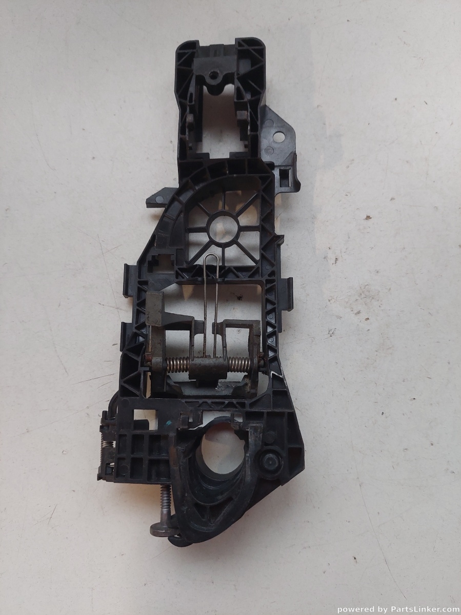 Broasca usa dreapta fata VOLKSWAGEN PASSAT Variant (3B6) [ 2000 - 2005 ] OEM 18056