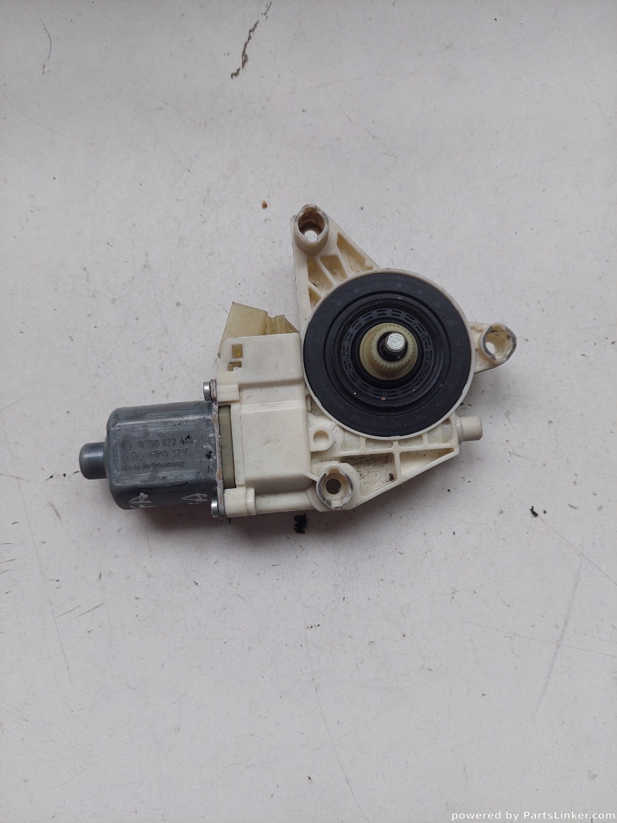 Motoras geam pivotant stanga fata MERCEDES-BENZ C-CLASS W204 2007 - 2014 0130822441