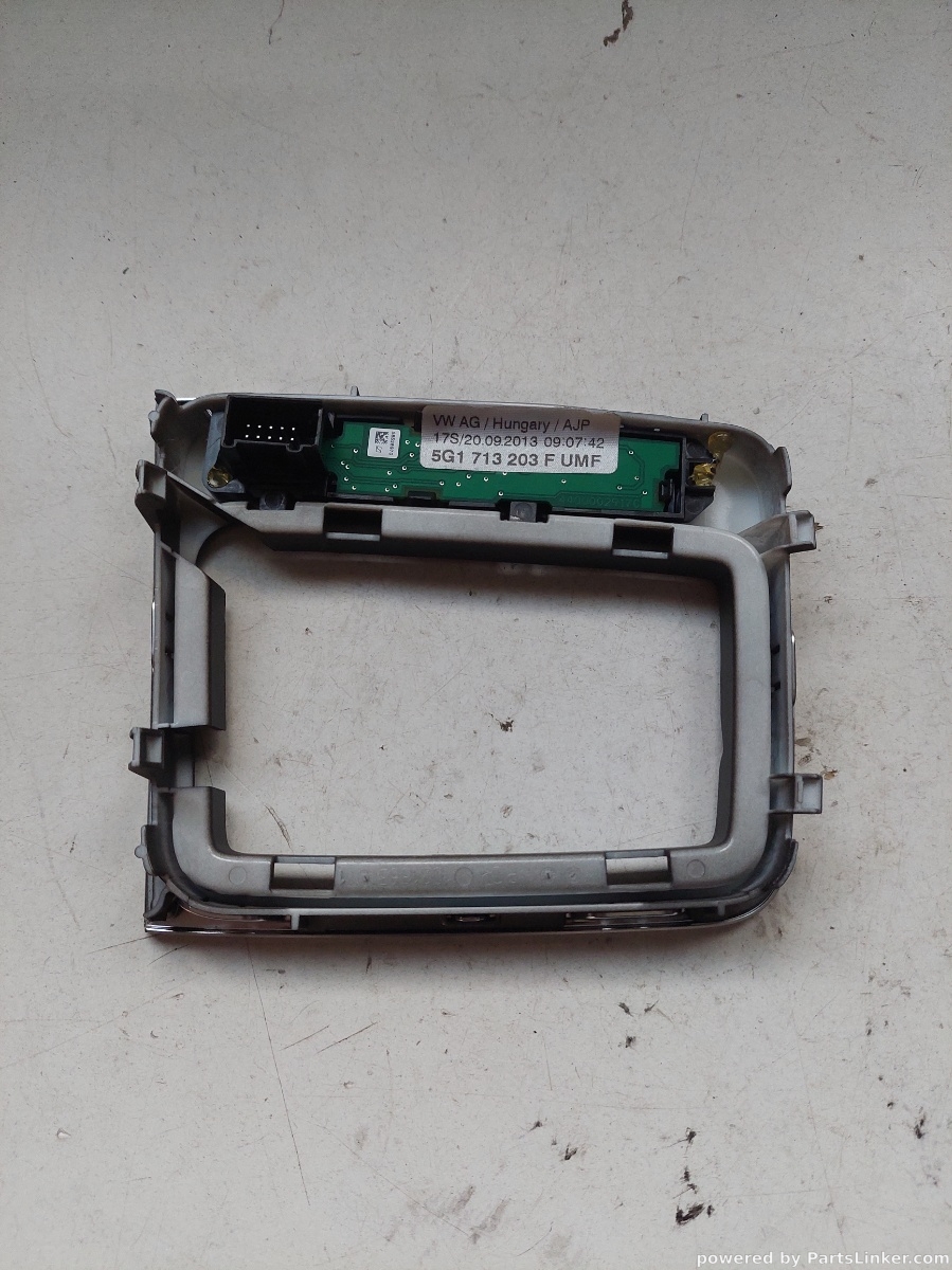 Grila Timoneri VOLKSWAGEN GOLF  7 (BA5) [ 2013 - 2017 ] OEM 5g1713203f – foto 2
