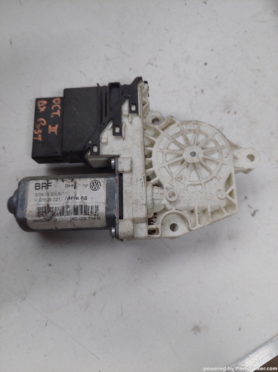 Motoras geam pivotant dreapta spate SKODA OCTAVIA Combi 5E5 2012 - > 3c0959704b
