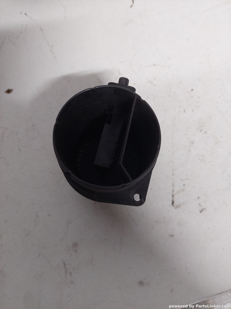 Debitmetru aer AUDI A4 IV (8K2, B8) [ 2007 - 2015 ] OEM 03l906461a