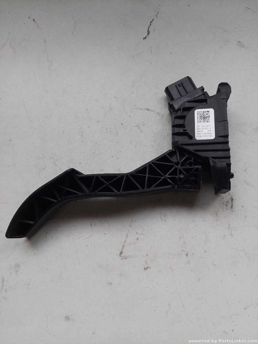 Pedala acceleratie VOLKSWAGEN GOLF 7 (5G1, BE1) [ 2012 - > ] OEM 5q1723503f