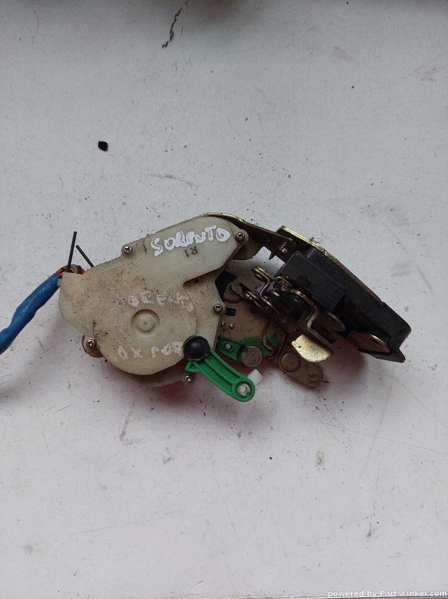 Broasca usa dreapta fata KIA SORENTO I (JC) [ 2002 - > ] OEM 050412