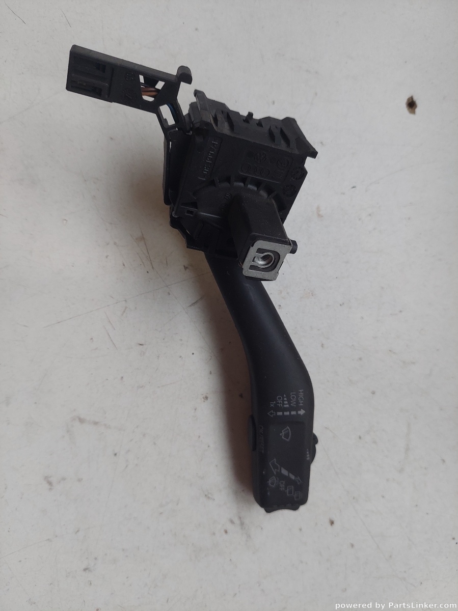 Maneta stergatoare SKODA OCTAVIA II Combi (1Z5) [ 2004 - 2013 ] OEM 1k0953519ja