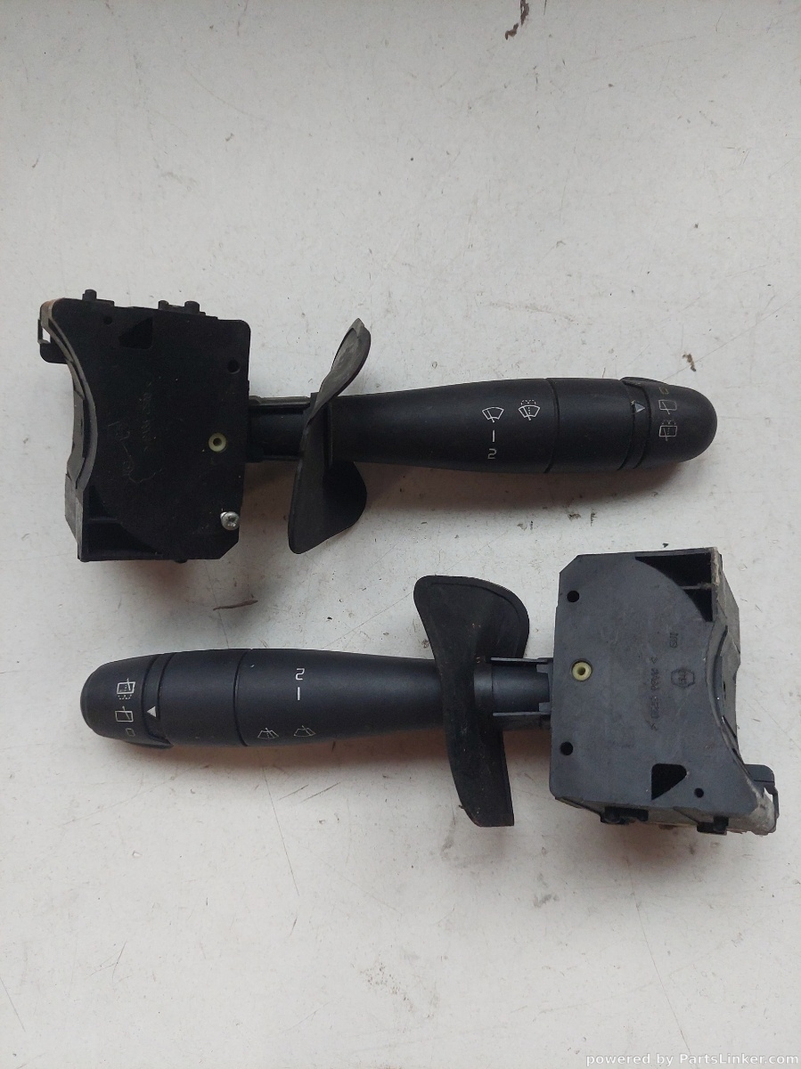 Maneta stergatoare RENAULT CLIO III (BR0/1, CR0/1) [ 2005 - > ] OEM 8200399390