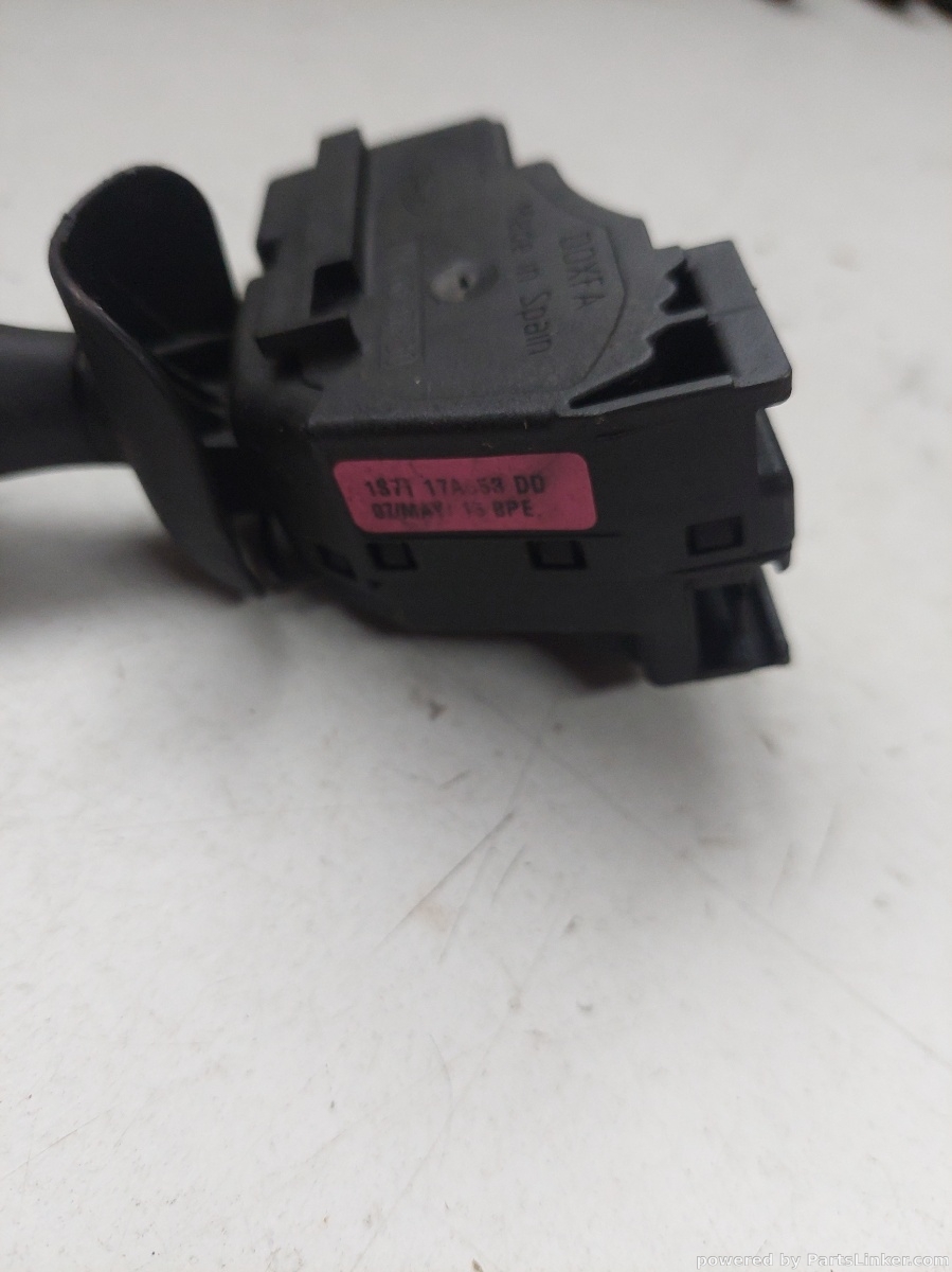 Maneta stergatoare FORD MONDEO III Saloon (B4Y) [ 2000 - 2007 ] OEM 1s71553dd – foto 2