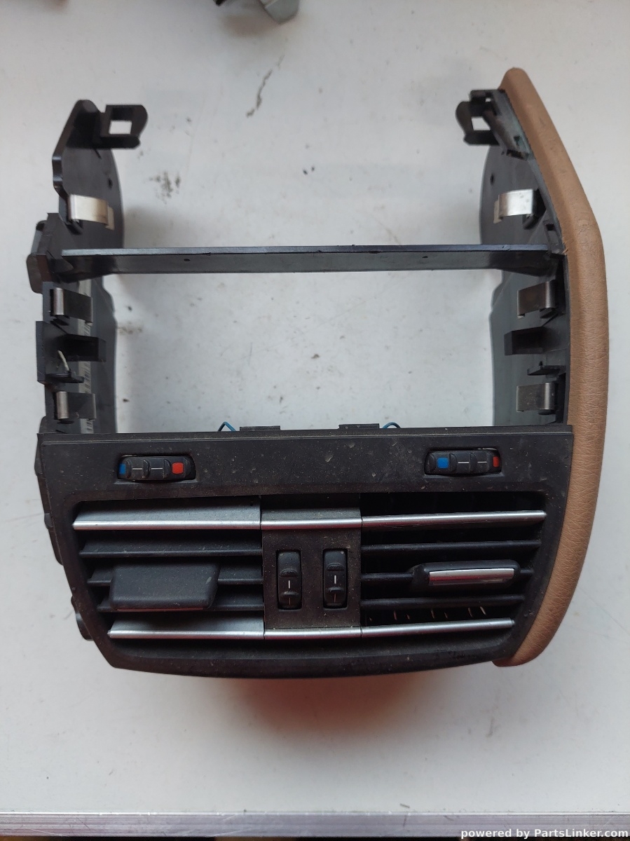 Guri ventilatie dreapta spate BMW 7 V (F01, F02, F03, F04) [ 2008 - 2015 ] OEM 917316606