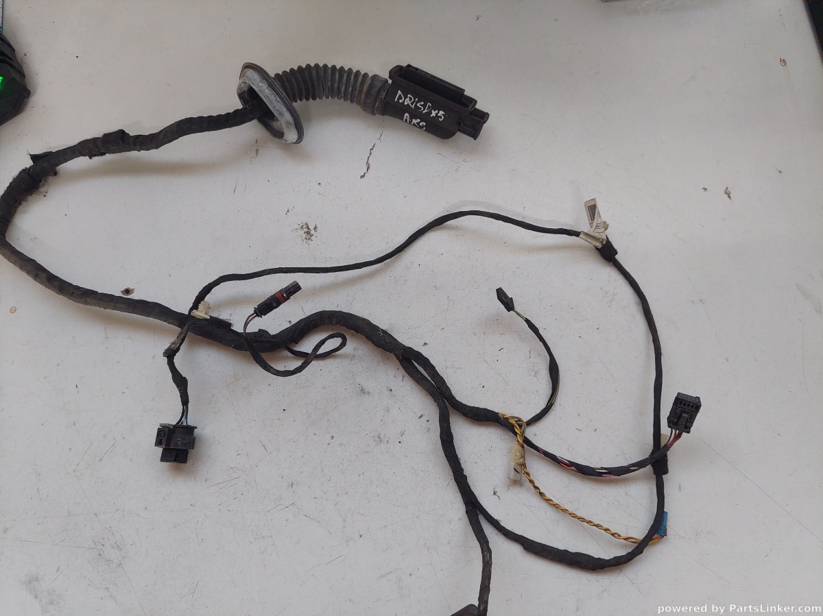 Senzori parcare  dreapta spate BMW X5 III (F15, F85) [ 2012 - 2018 ] OEM 9323477