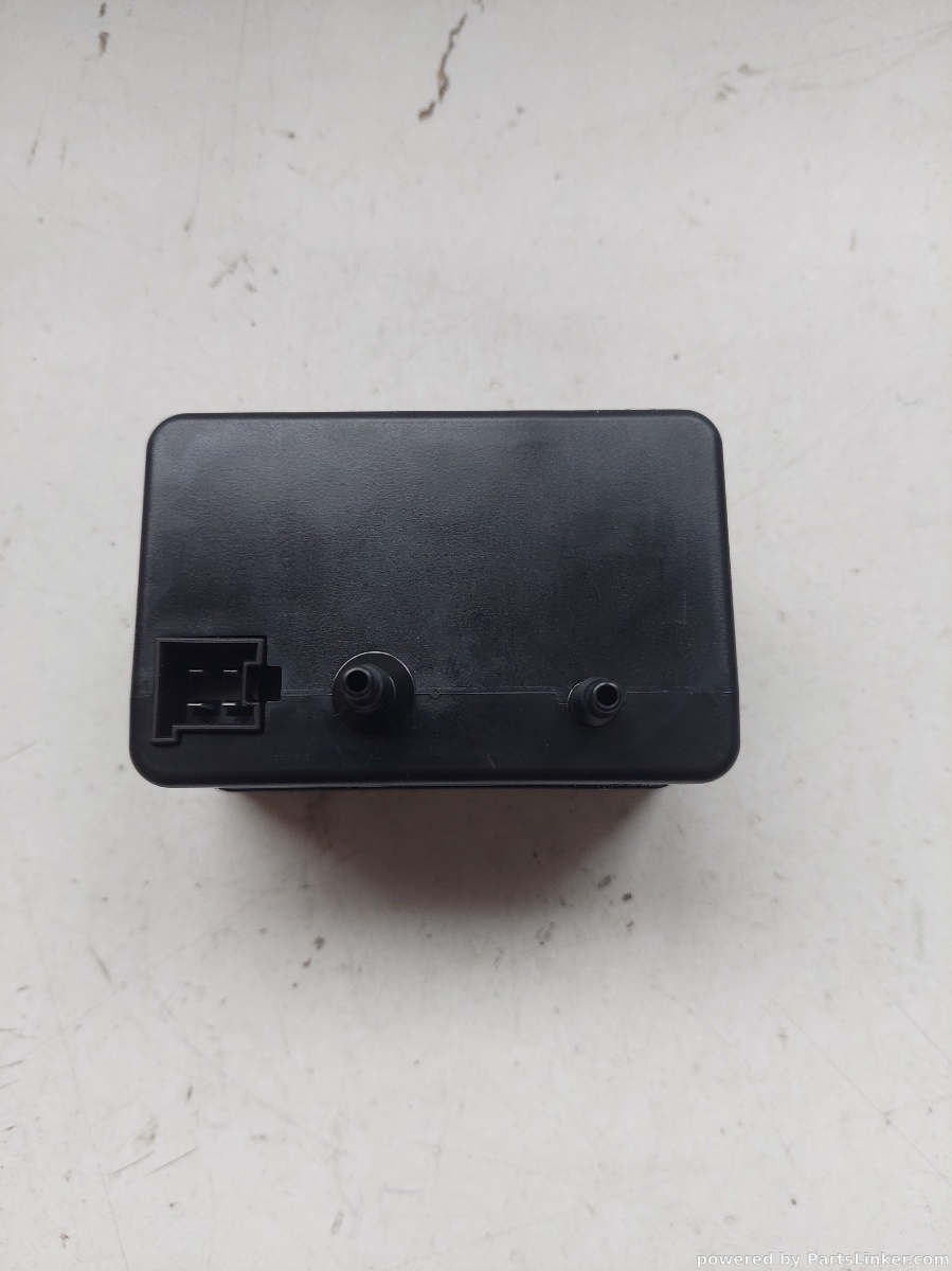 Pompa vacuum MERCEDES-BENZ E-CLASS (W211) [ 2002 - 2009 ] OEM A3510020010 – foto 2