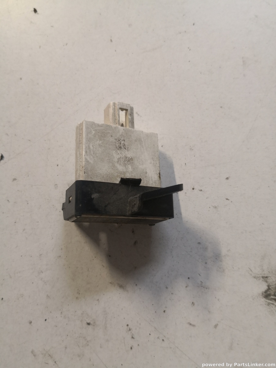 Senzor airbag MITSUBISHI GRANDIS (NA_W) [ 2003 - 2011 ] OEM R3311