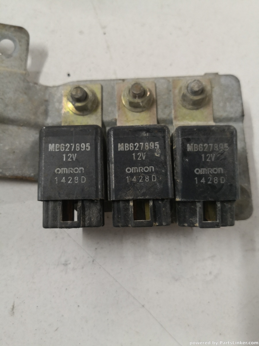 Releu MITSUBISHI PAJERO II (V3_W, V2_W, V4_W) [ 1990 - 2001 ] OEM Mb627895 – foto 2
