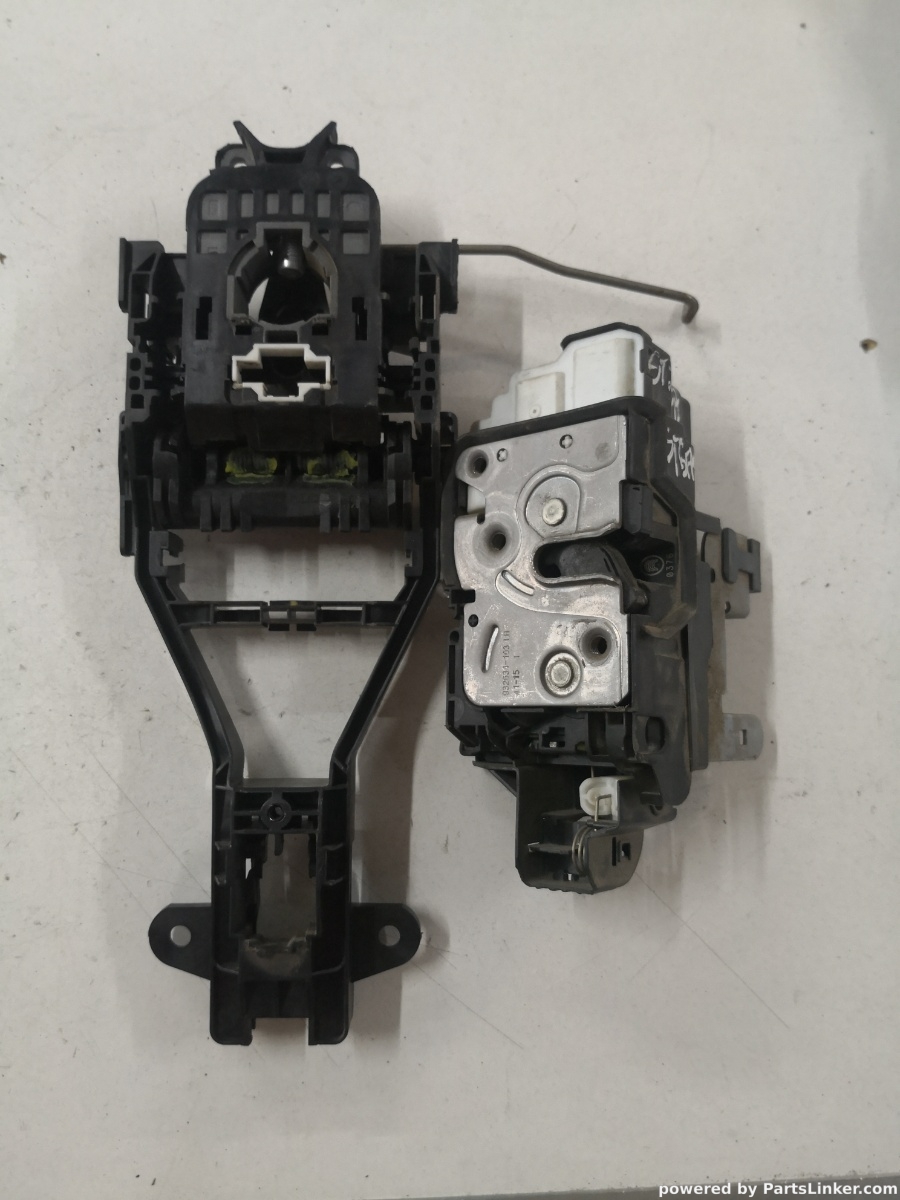 Broasca usa stanga fata VOLVO V40 Hatchback (525, 526) [ 2012 - > ] OEM 31440389