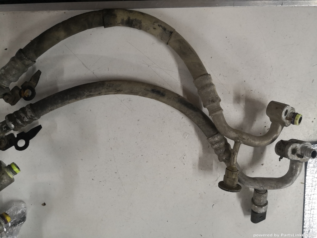 Conducte AC VOLKSWAGEN TOURAN (1T1, 1T2) [ 2003 - 2010 ] OEM 1k082c721