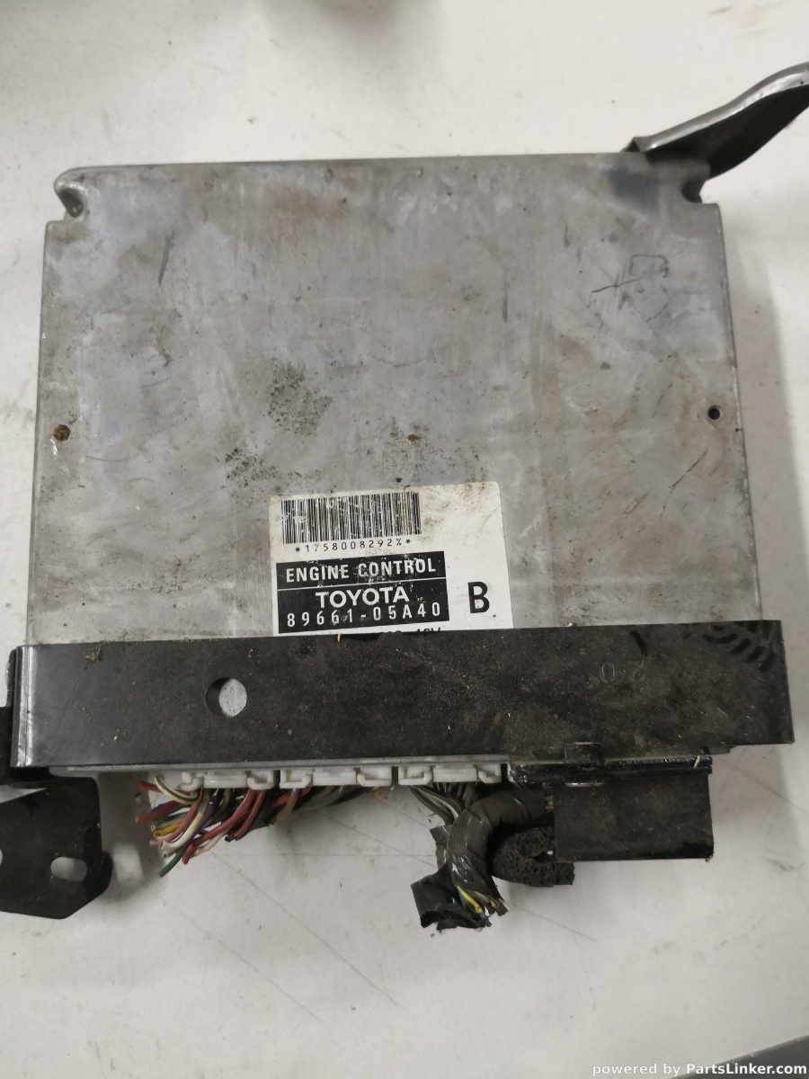 Calculator ECU TOYOTA AVENSIS Saloon (_T25_) [ 2003 - 2008 ] OEM 8966105a40