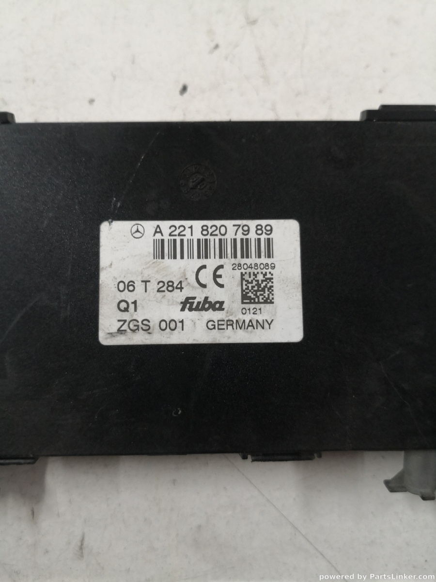 Modul antena GPS  MERCEDES-BENZ S-CLASS II (W221, C215) [ 2005 - 2013 ] OEM A2218207989 – foto 2