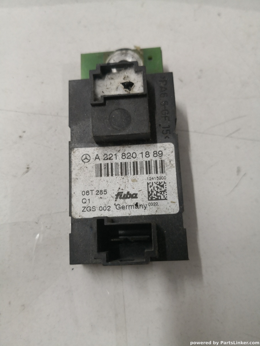 Modul antena MERCEDES-BENZ S-CLASS II (W221, C215) [ 2005 - 2013 ] OEM A2218201889