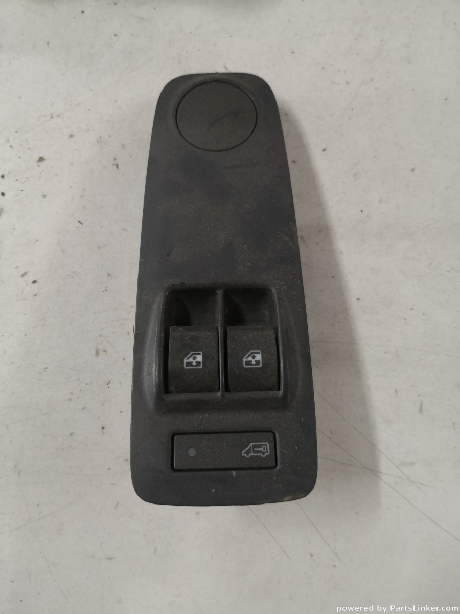 Buton avarie stanga fata PEUGEOT BOXER Bus [ 2005 - > ] OEM B569