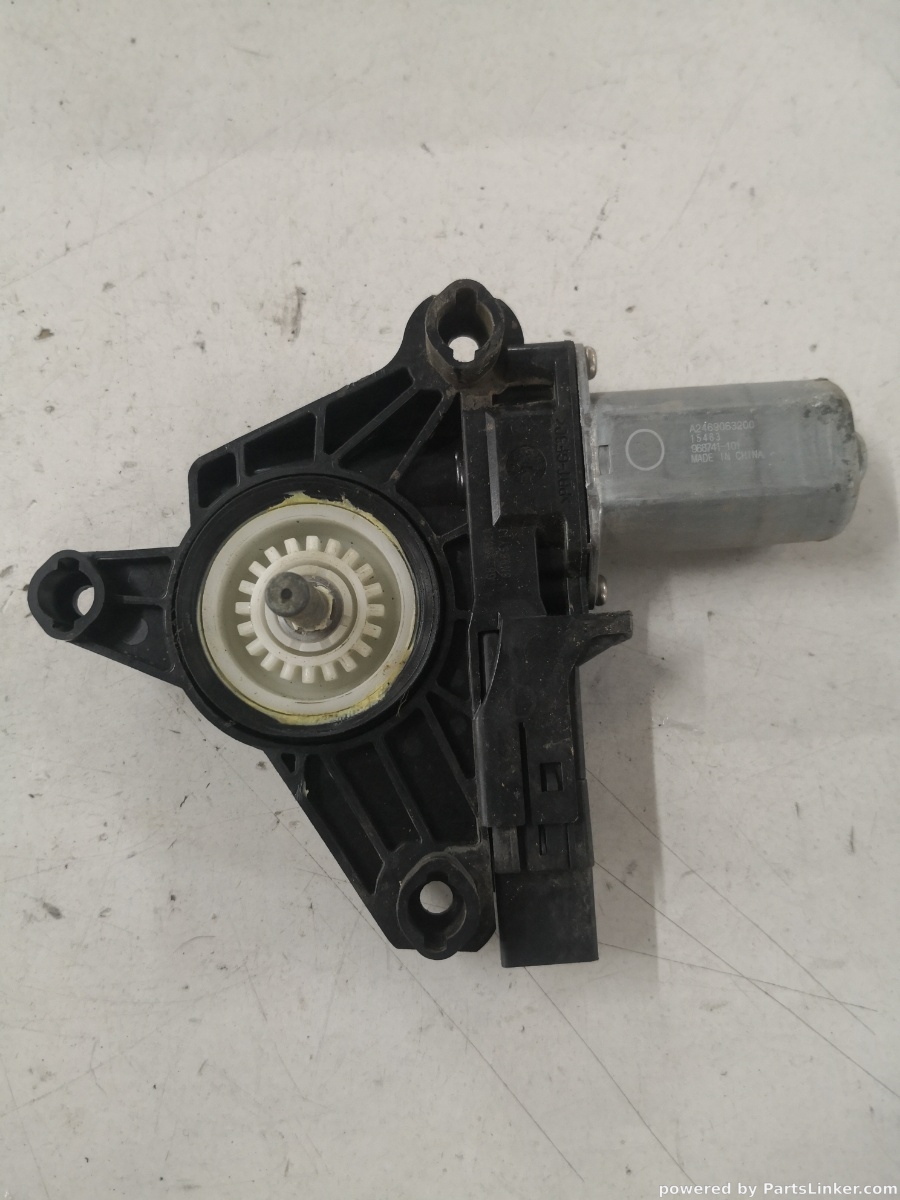 Motoras geam pivotant stanga spate VOLVO V40 525 2013 - 2015 968741101
