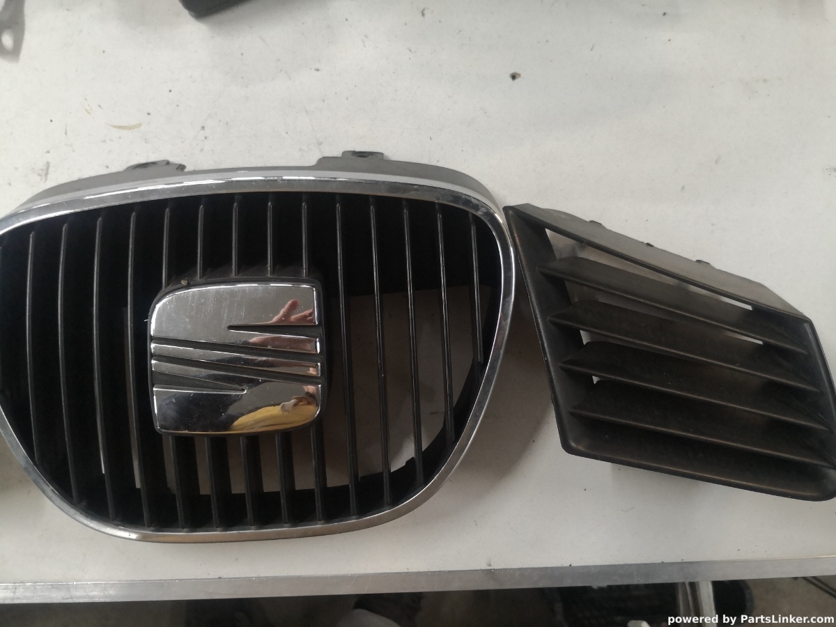 Grila bara SEAT IBIZA IV (6L1) [ 2002 - 2009 ] OEM 6l0853677