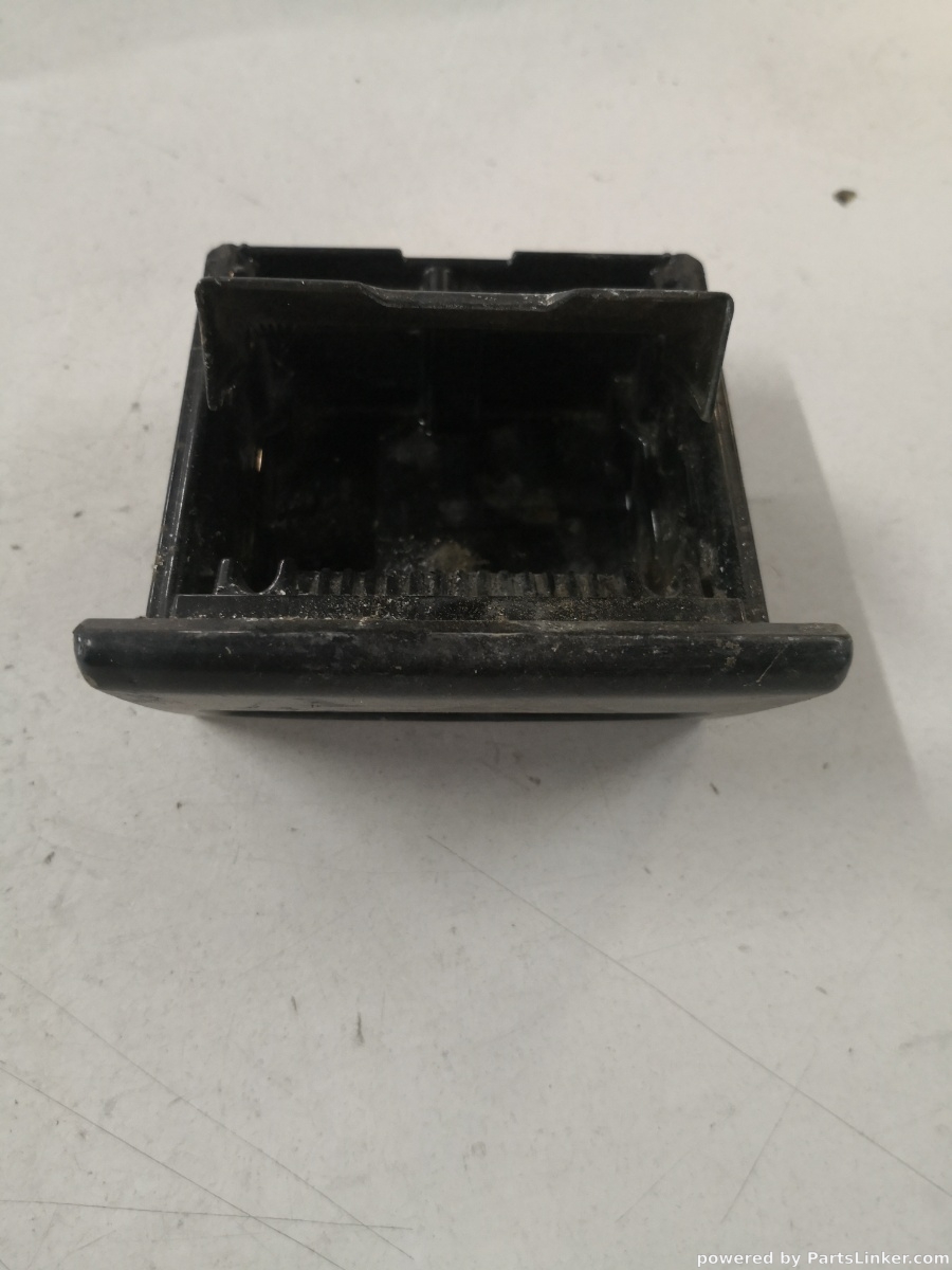 Scrumiera TOYOTA LAND CRUISER J120 2004> OEM 1a411013c
