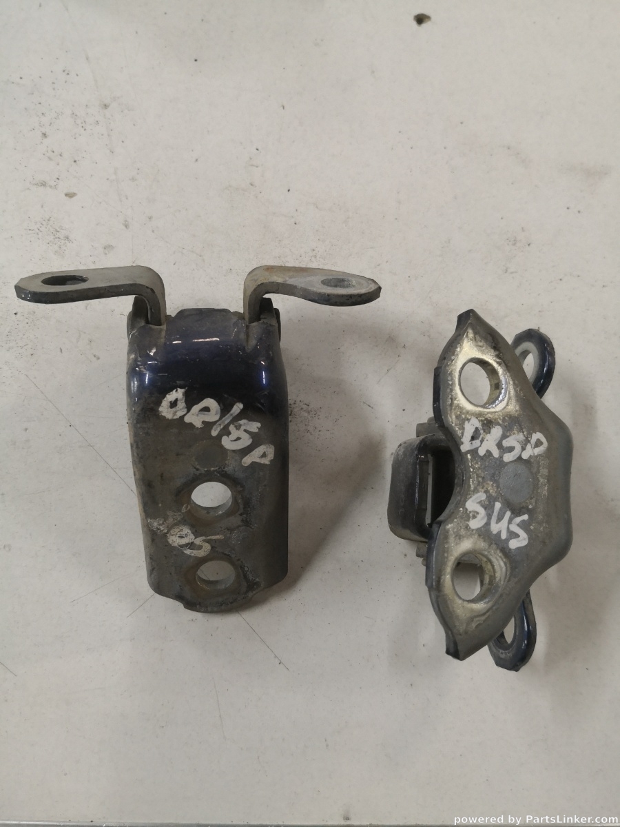Balama stanga spate TOYOTA LAND CRUISER J120 2004>
