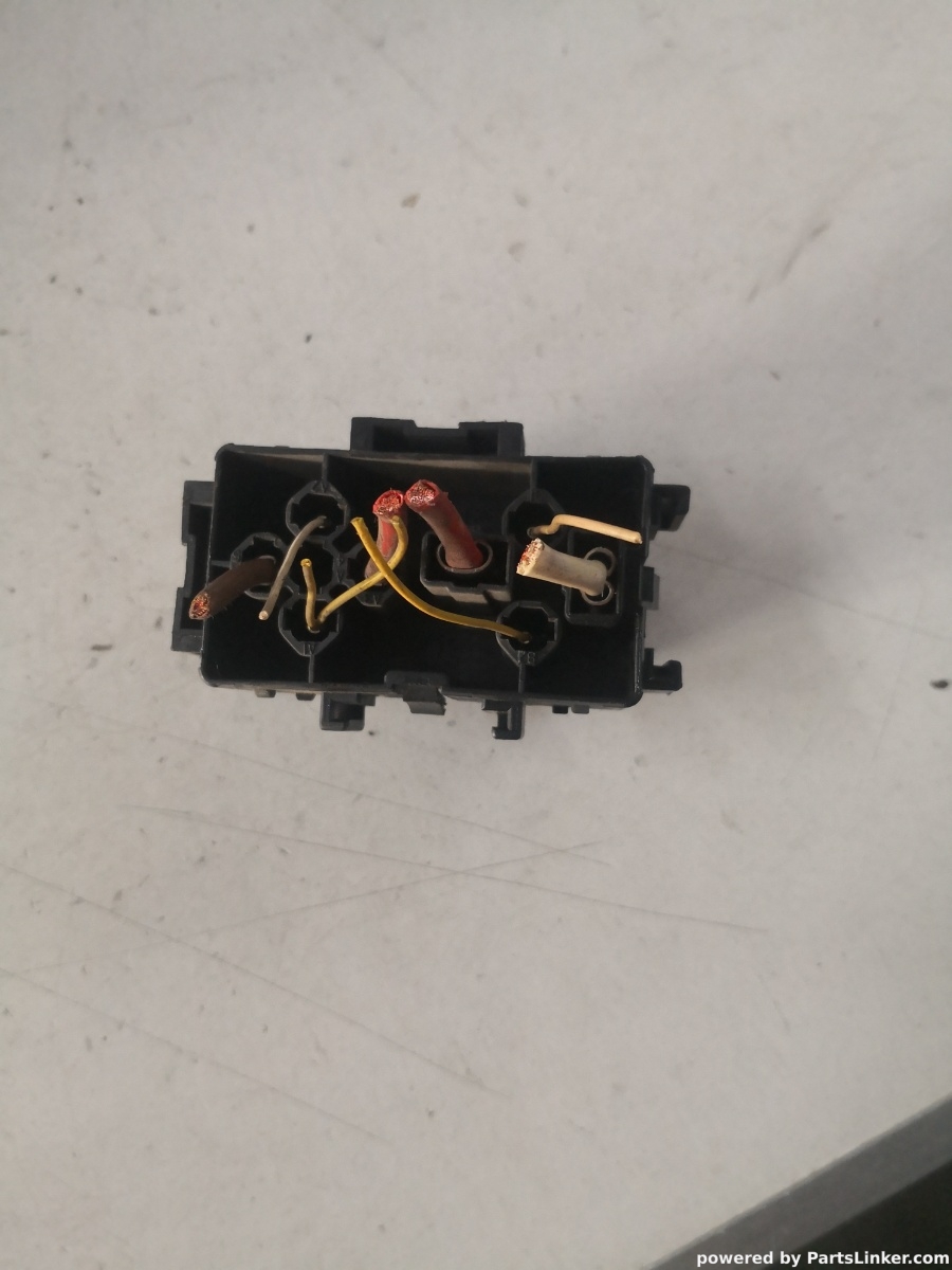Releu DACIA LODGY [ 2012 - > ] OEM 20240077