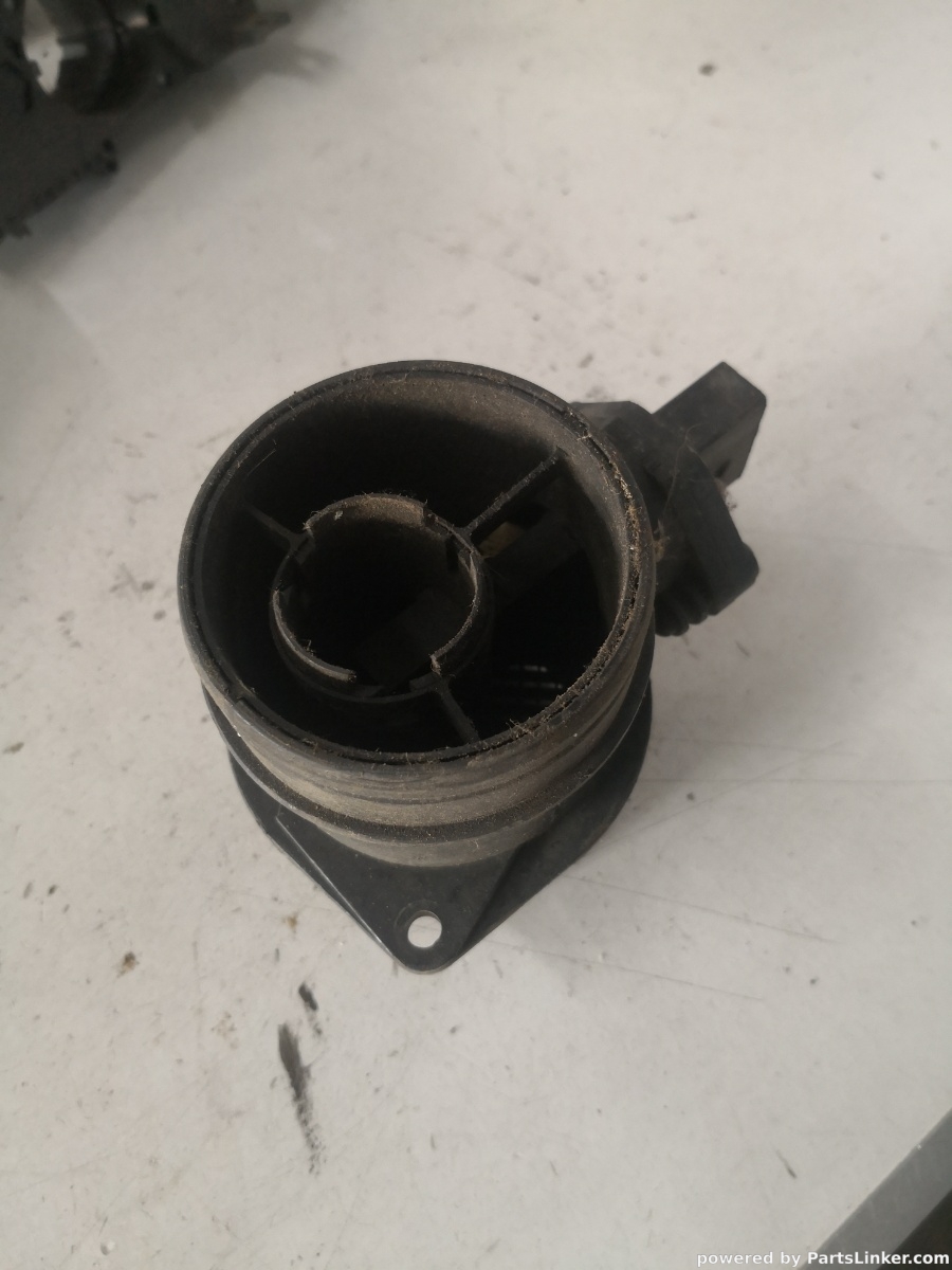 Debitmetru aer VOLKSWAGEN PASSAT (3C2) [ 2005 - 2010 ] OEM 0281002461