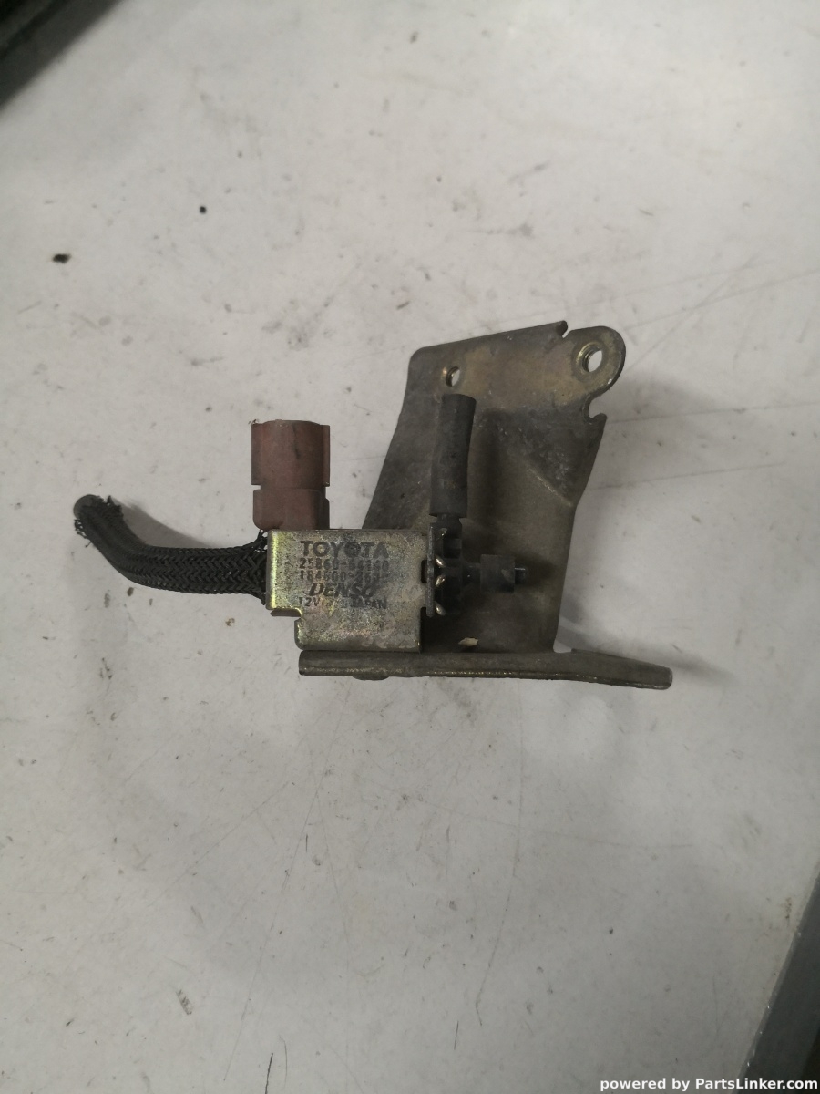 Pompa vacuum TOYOTA COROLLA Verso (_E12_) [ 2001 - 2004 ] OEM 2586063140