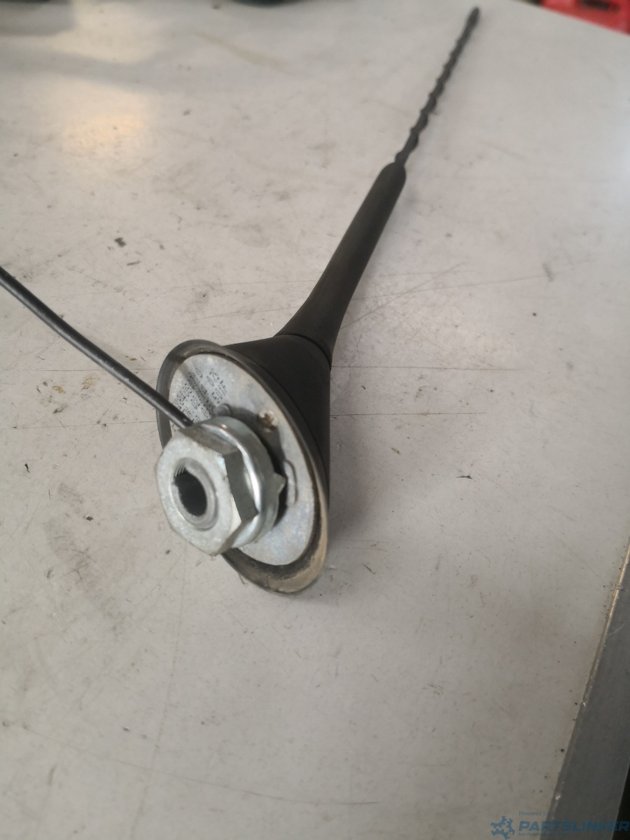 Antena radio SKODA FABIA 2 (542) [ 2006 - 2014 ] OEM 6r0035501f