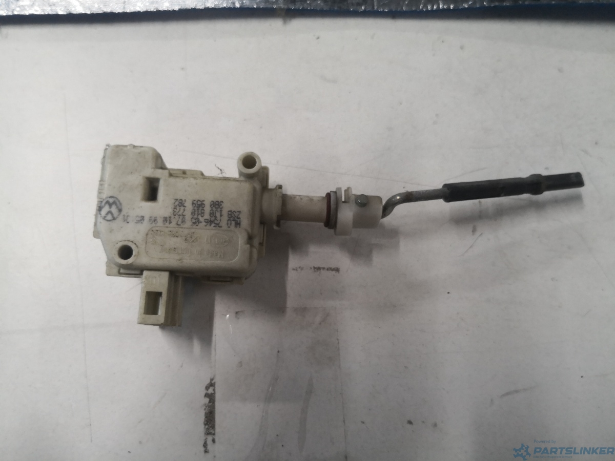 Motoras rezervor VOLKSWAGEN GOLF IV (1J1) [ 1997 - 2007 ] OEM 1j0810773