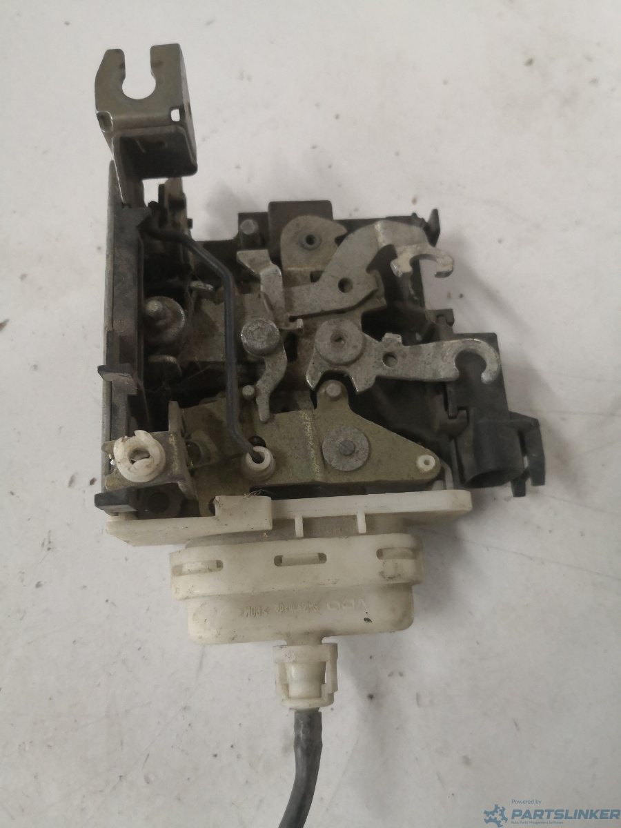 Broasca usa dreapta fata AUDI A3 (8L1) [ 1996 - 2006 ] OEM 8l1837016a – foto 2