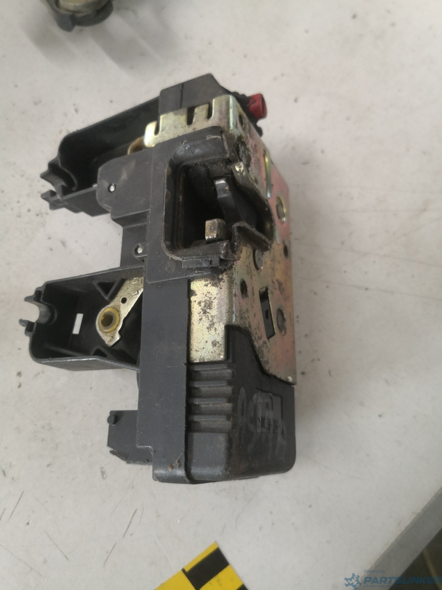 Broasca usa stanga spate OPEL ASTRA G Hatchback (F48_, F08_, T98) [ 1998 - 2009 ] OEM 90561157