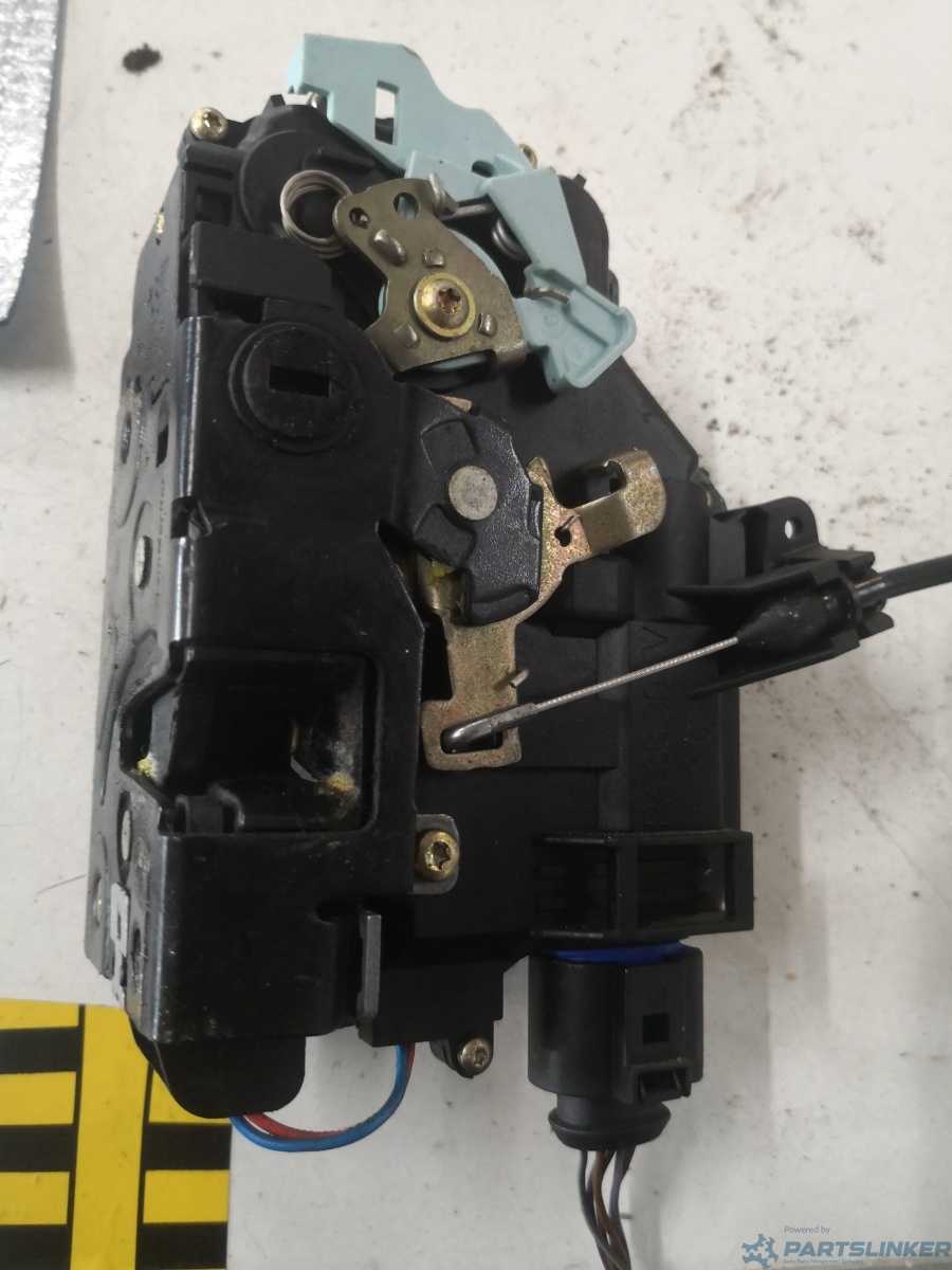 Broasca usa stanga spate SKODA OCTAVIA 2 (1Z5) [ 2004 - 2013 ] OEM 7l0839015