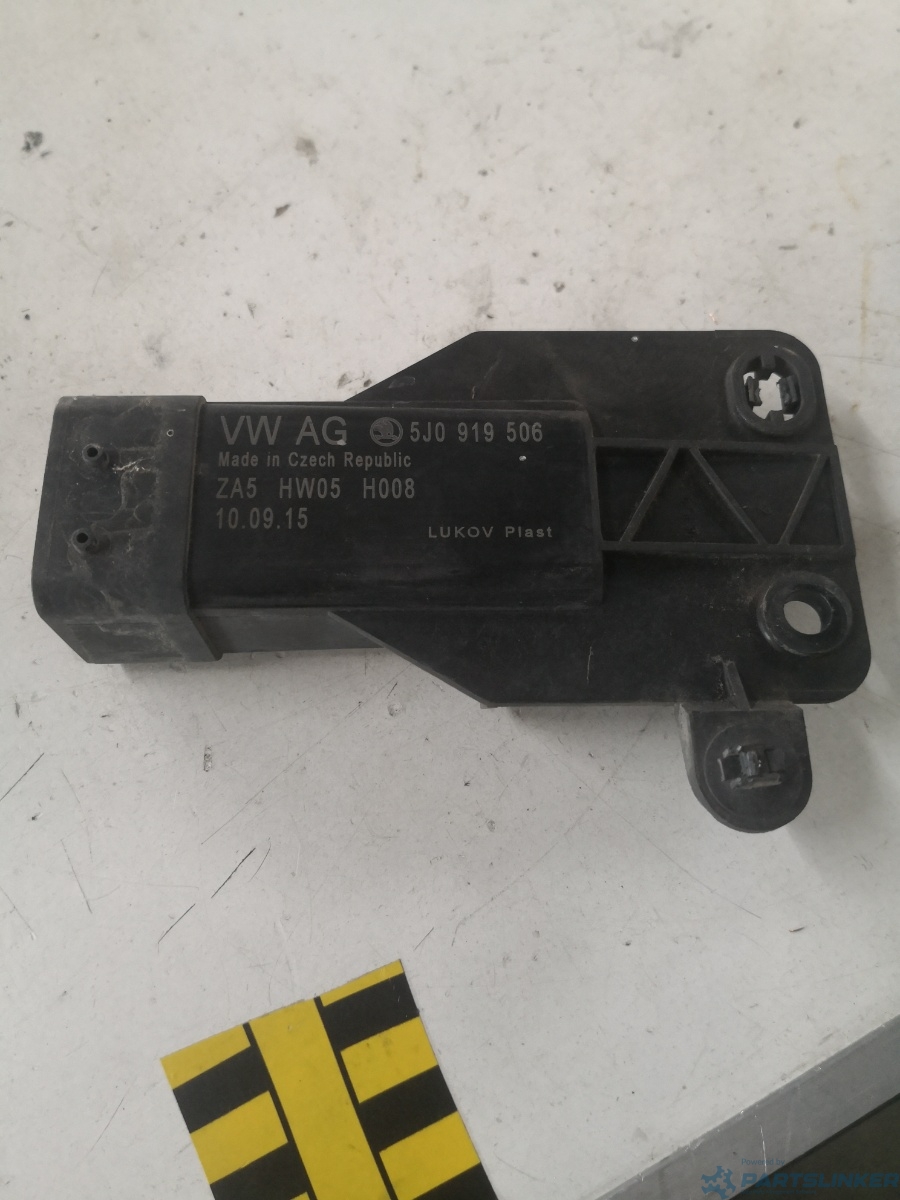 Releu ventilator SKODA RAPID II (NH3) [ 2012 - > ] OEM 5j0919506