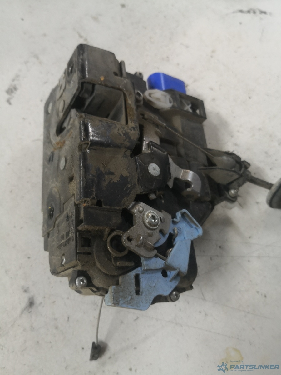 Broasca usa dreapta fata VOLKSWAGEN CADDY (6K9, 9E7, 9E9) [ 2002 - 2009 ] OEM 3d1837016ac – foto 2