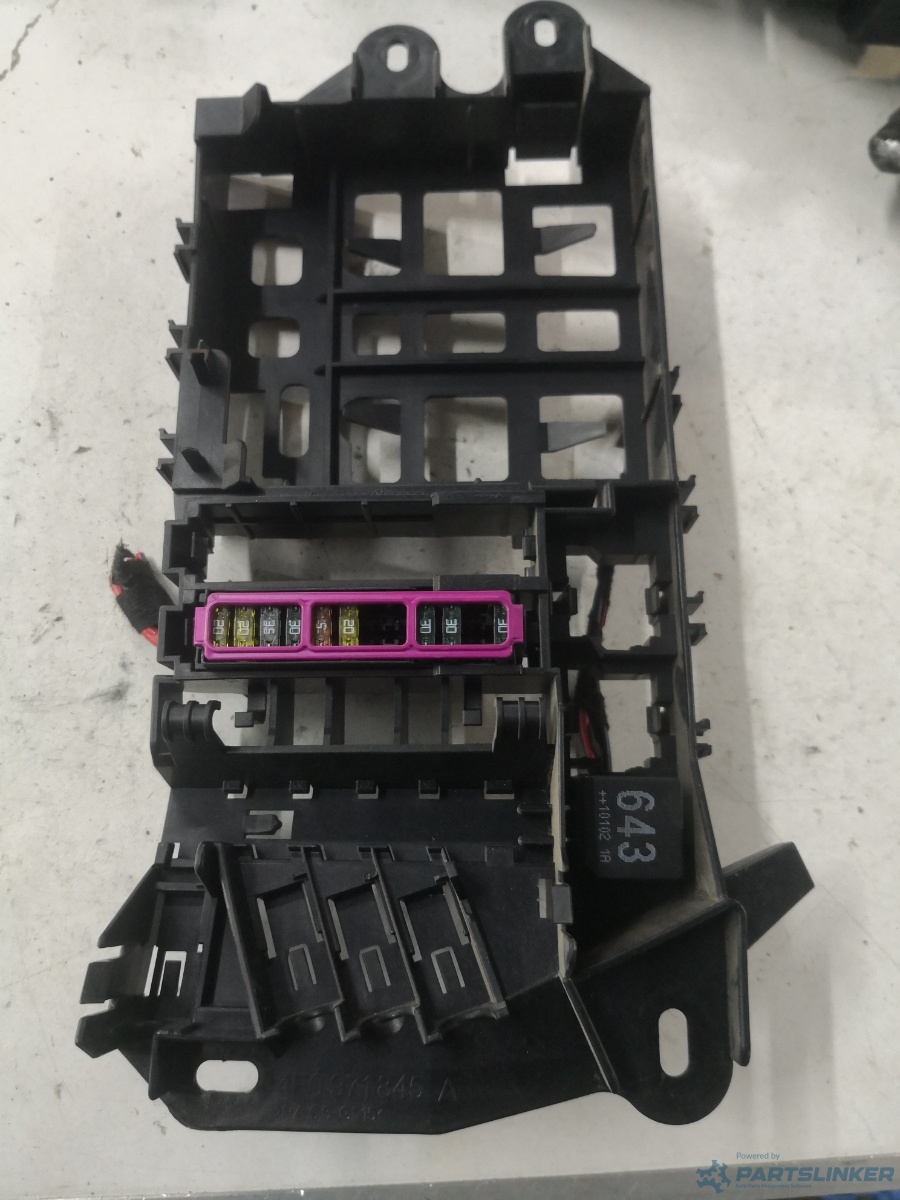 Panou sigurante AUDI A6/S6 III Saloon (4F2, C6) [ 2004 - 2011 ] OEM 4f0071846a