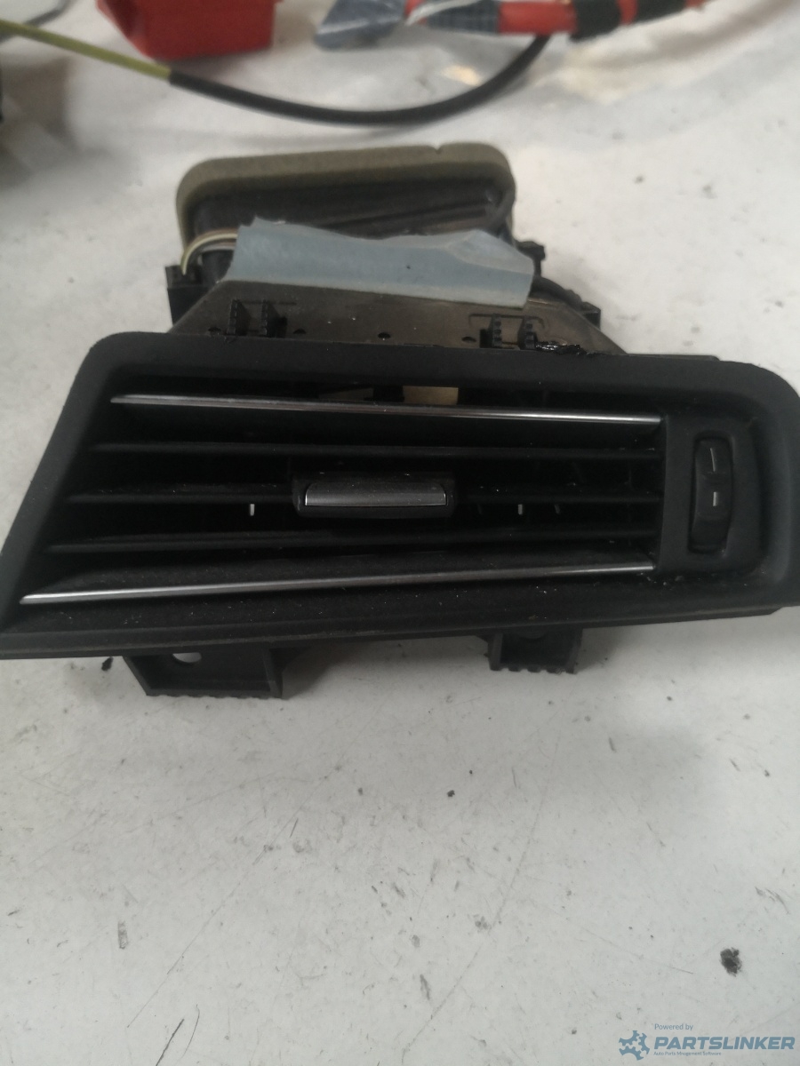Guri ventilatie dreapta fata BMW 5 (F10) [ 2009 - 2016 ] OEM 9166884