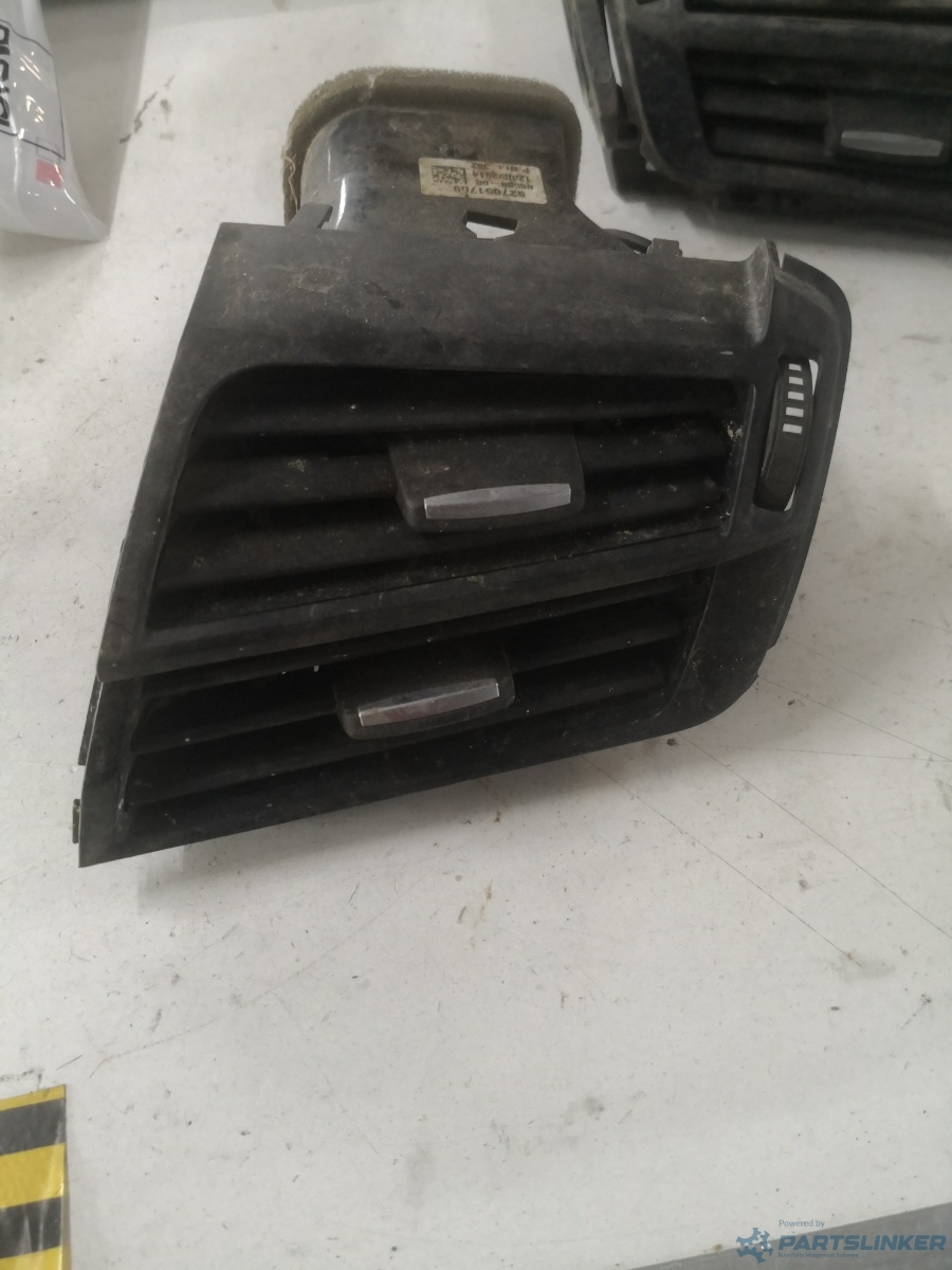 Guri ventilatie dreapta fata BMW X5 III (F15, F85) [ 2012 - 2018 ] OEM 927051709